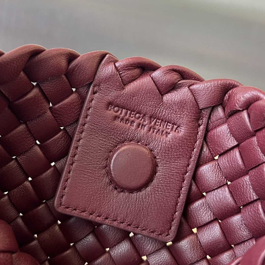 Bottega Veneta Small Clicker Shoulder Bag - 