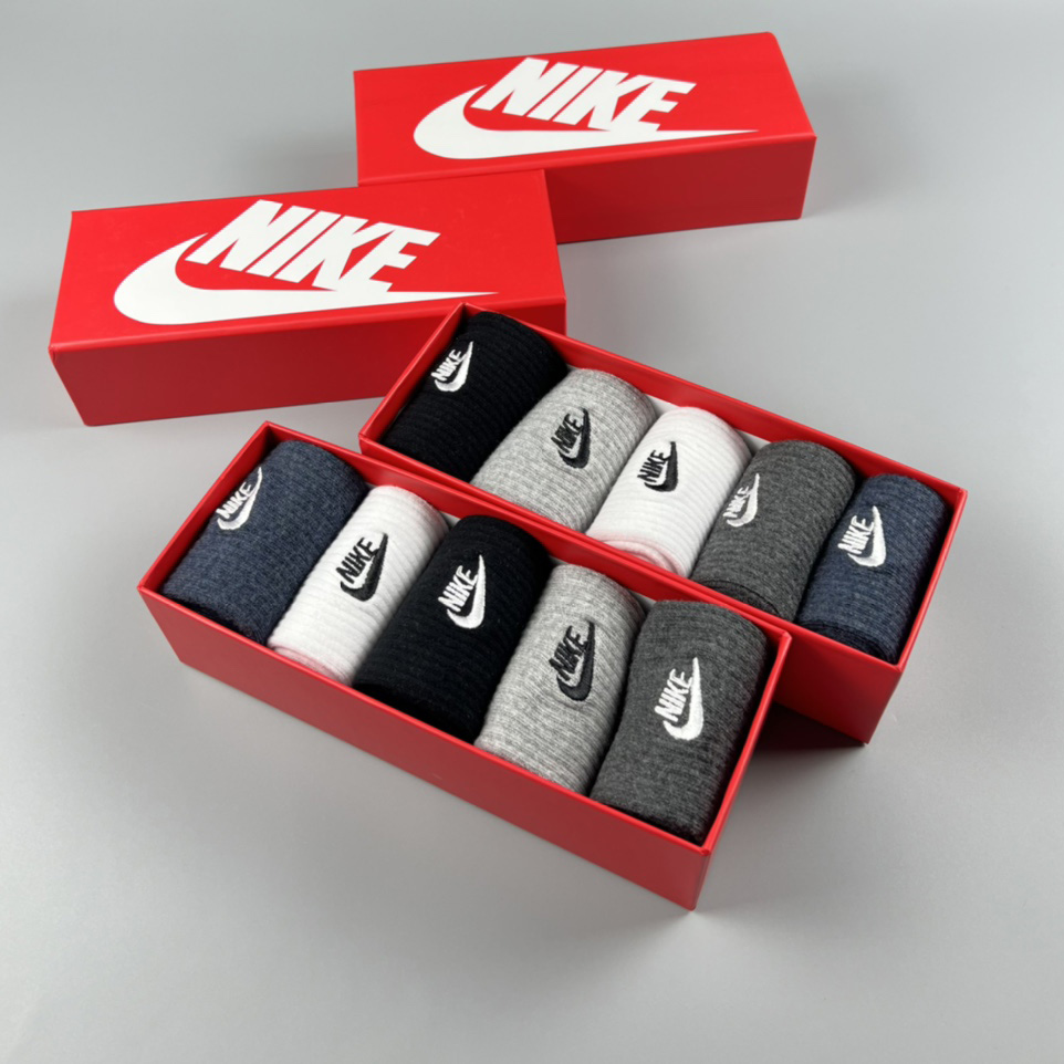 Nike Socks /Box - 