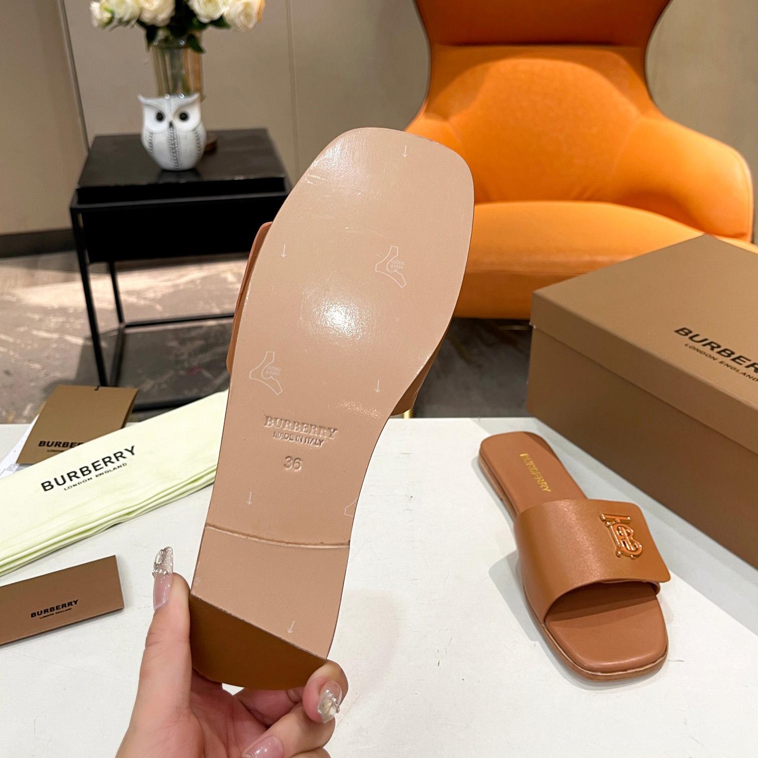 Burberry Women's Mule Sandals - 