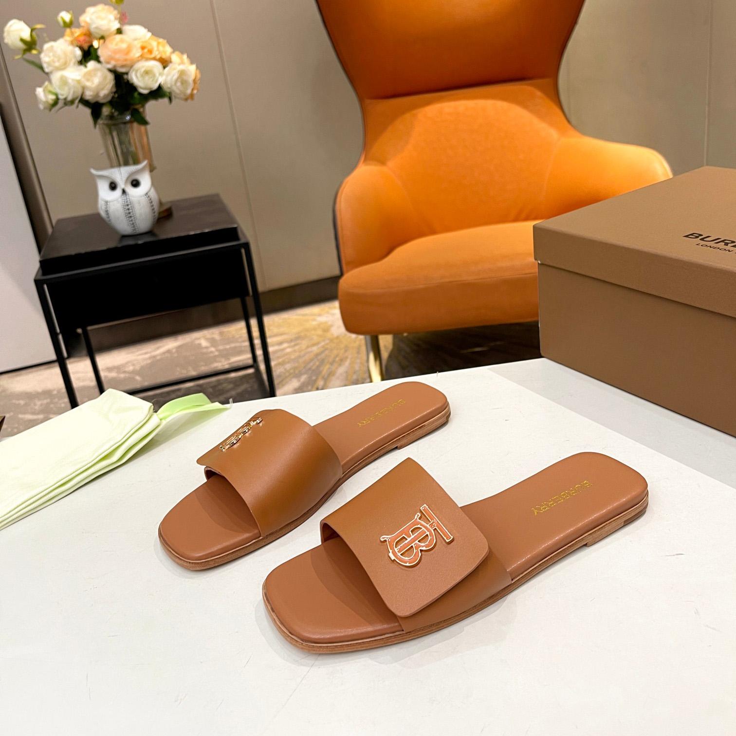 Burberry Women's Mule Sandals - 