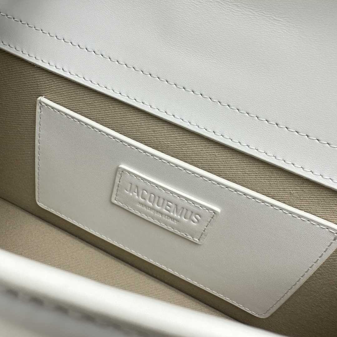 Jacquemus Le Grand Bambino - White - 