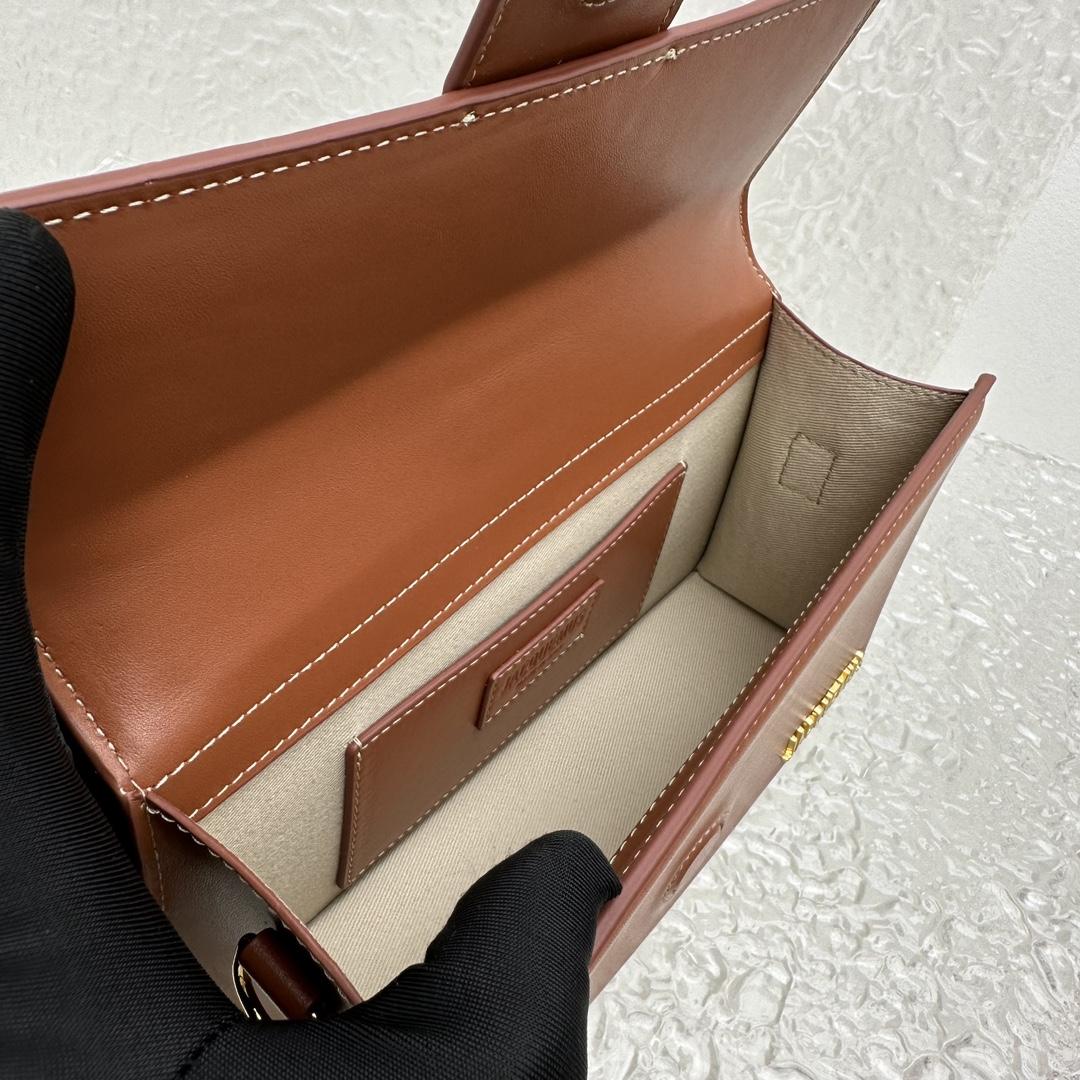 Jacquemus Le Grand Bambino - Light Brown - 
