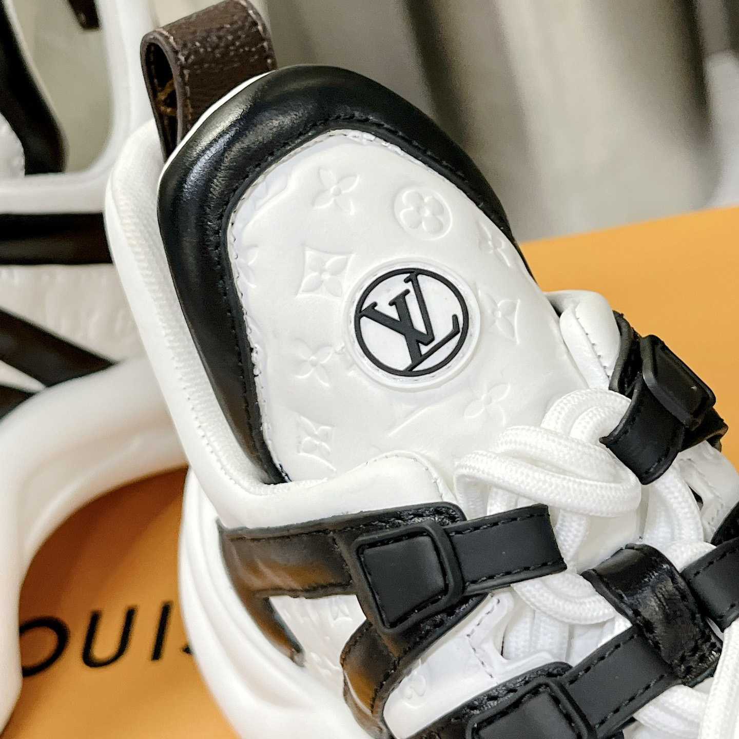 Louis Vuitton LV Archlight Sneaker    - 