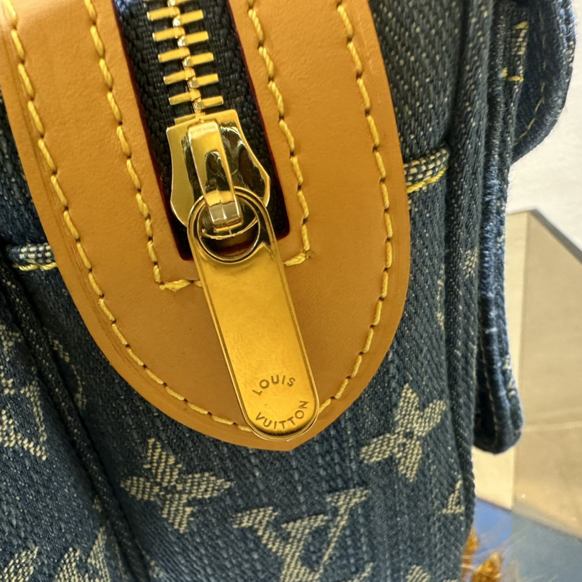 Louis Vuitton Blue Monogram Denim Bumbag   M95347 - 