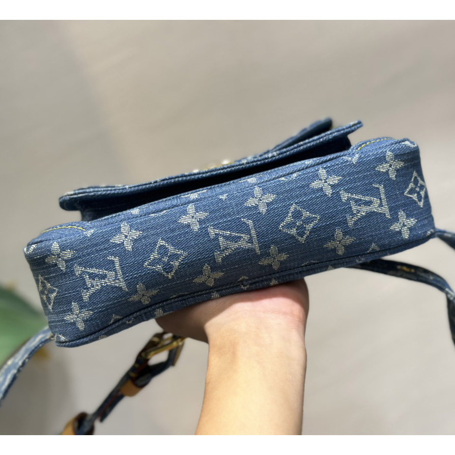 Louis Vuitton Blue Monogram Denim Bumbag   M95347 - 