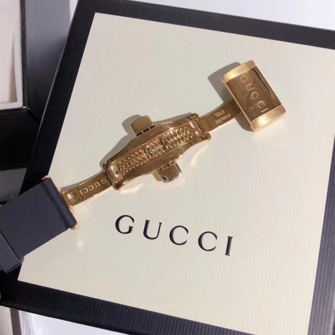 Gucci Dive Gold Plated Snake Dial - 