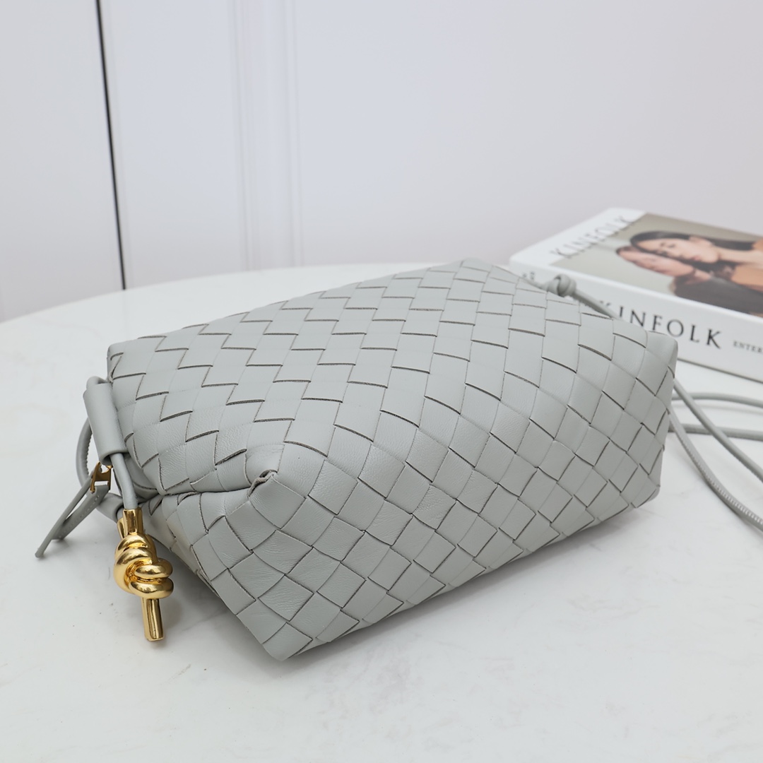 Bottega Veneta Small Loop Camera Bag - 