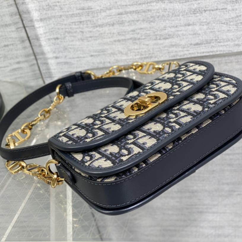 Dior Small 30 Montaigne Avenue Bag - 