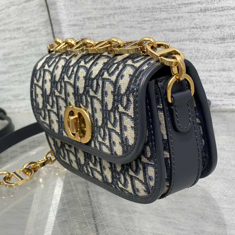 Dior Small 30 Montaigne Avenue Bag - 