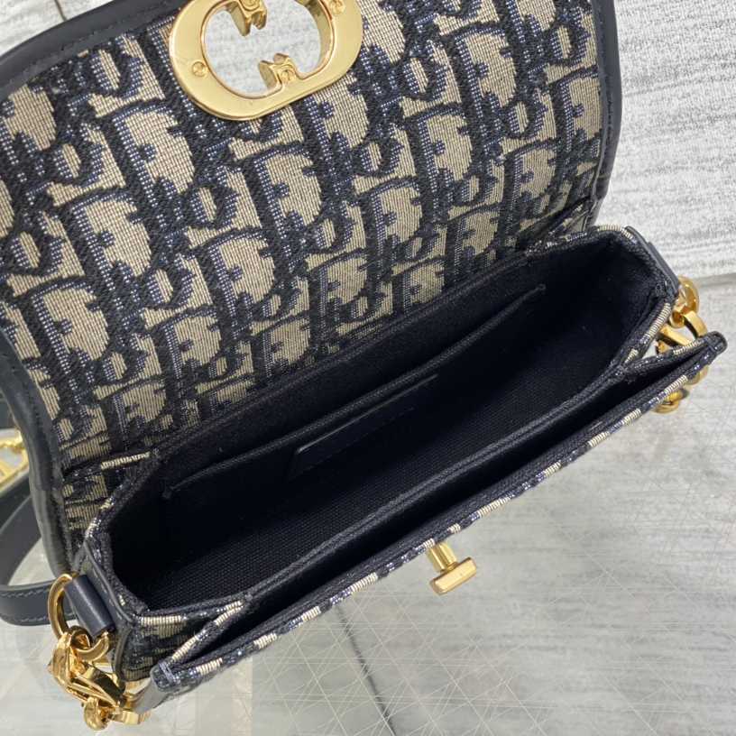 Dior Small 30 Montaigne Avenue Bag - 