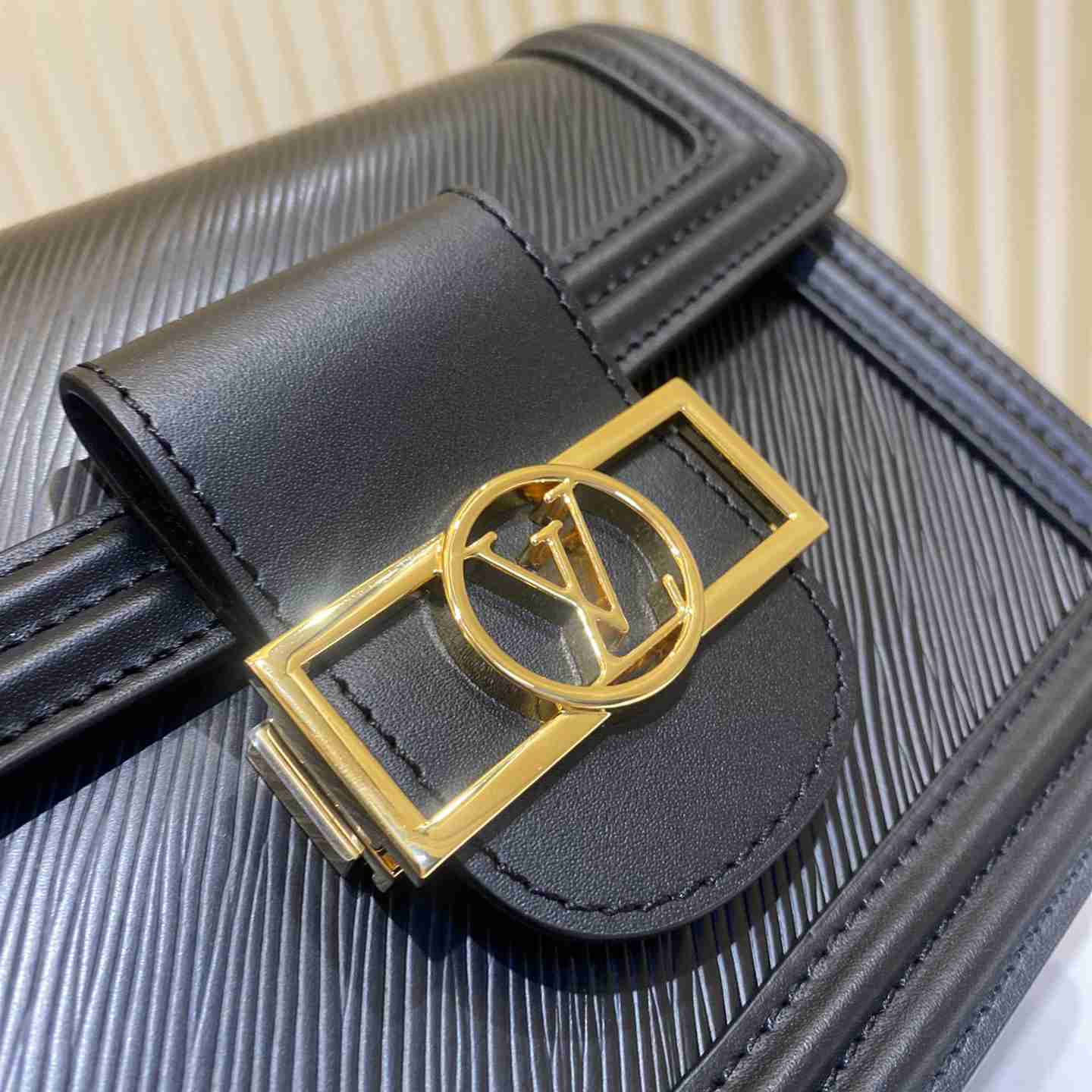 Louis Vuitton Mini Dauphine (20-15-9cm)  M55964 - 