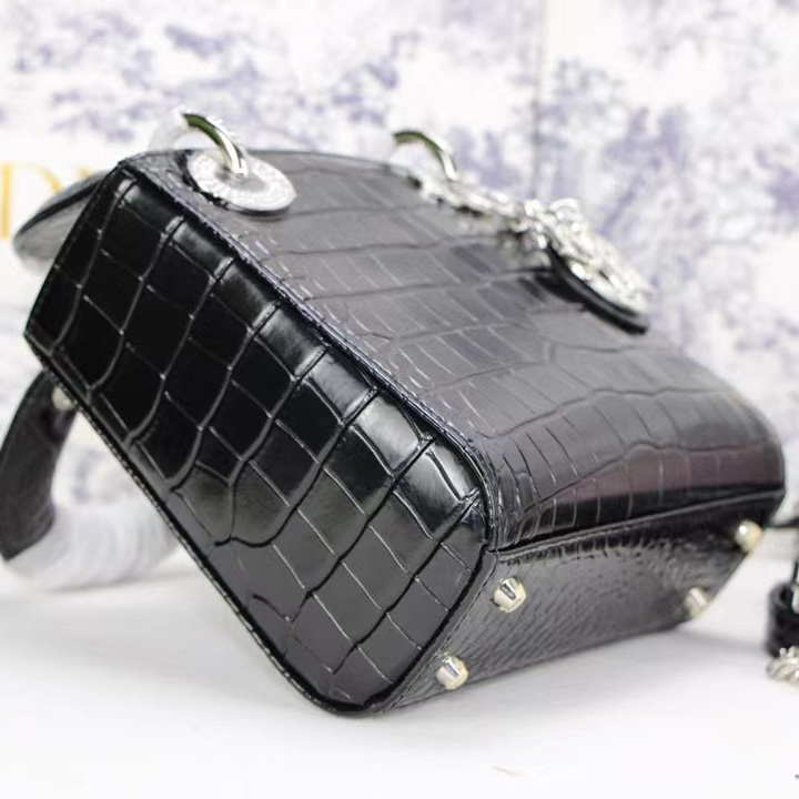 Dior Alligator Mini Lady Dior Bag (17-15-7cm) - 