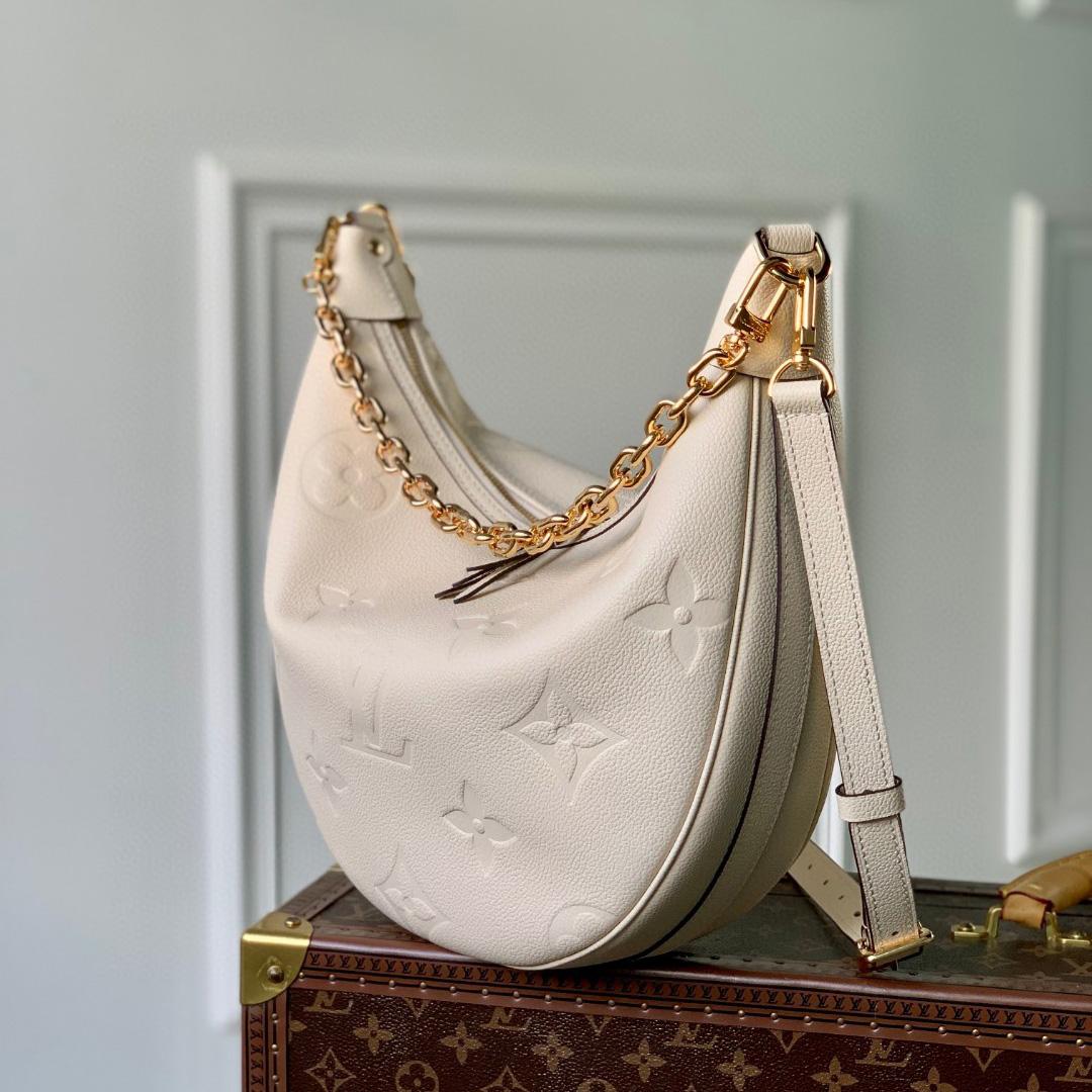 Louis Vuitton Loop Hobo  (38-26-10cm)   M46739 - 