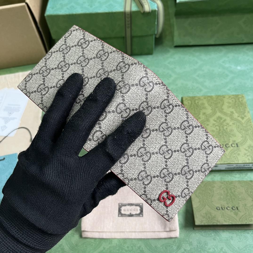 Gucci Wallet With GG Detail - 