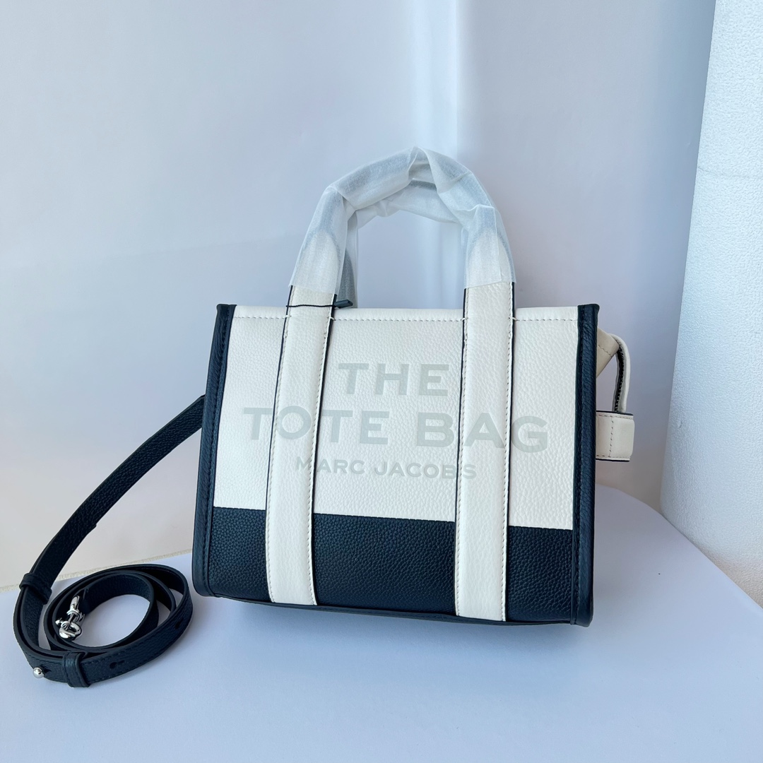 Marc Jacobs The colorblock Tote Bag  (26-20-13cm) - 