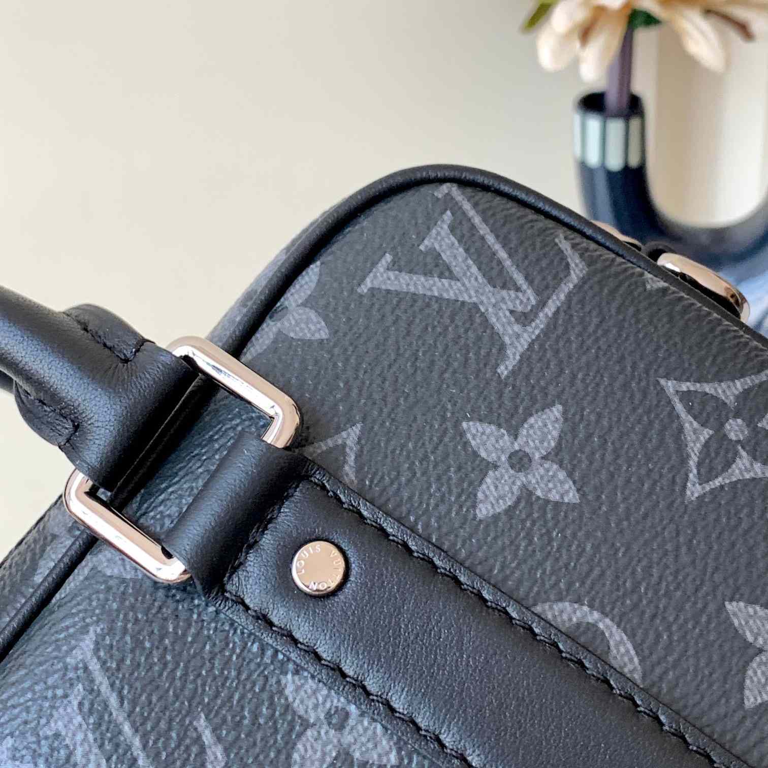Louis Vuitton Nano Porte Documents Voyage   M82770 - 