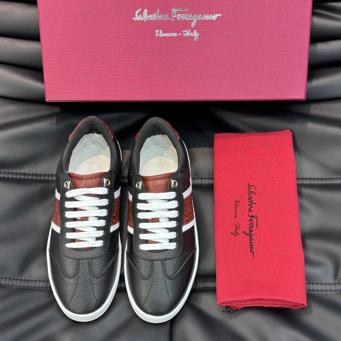 Ferragamo Low Cut Sneaker - 