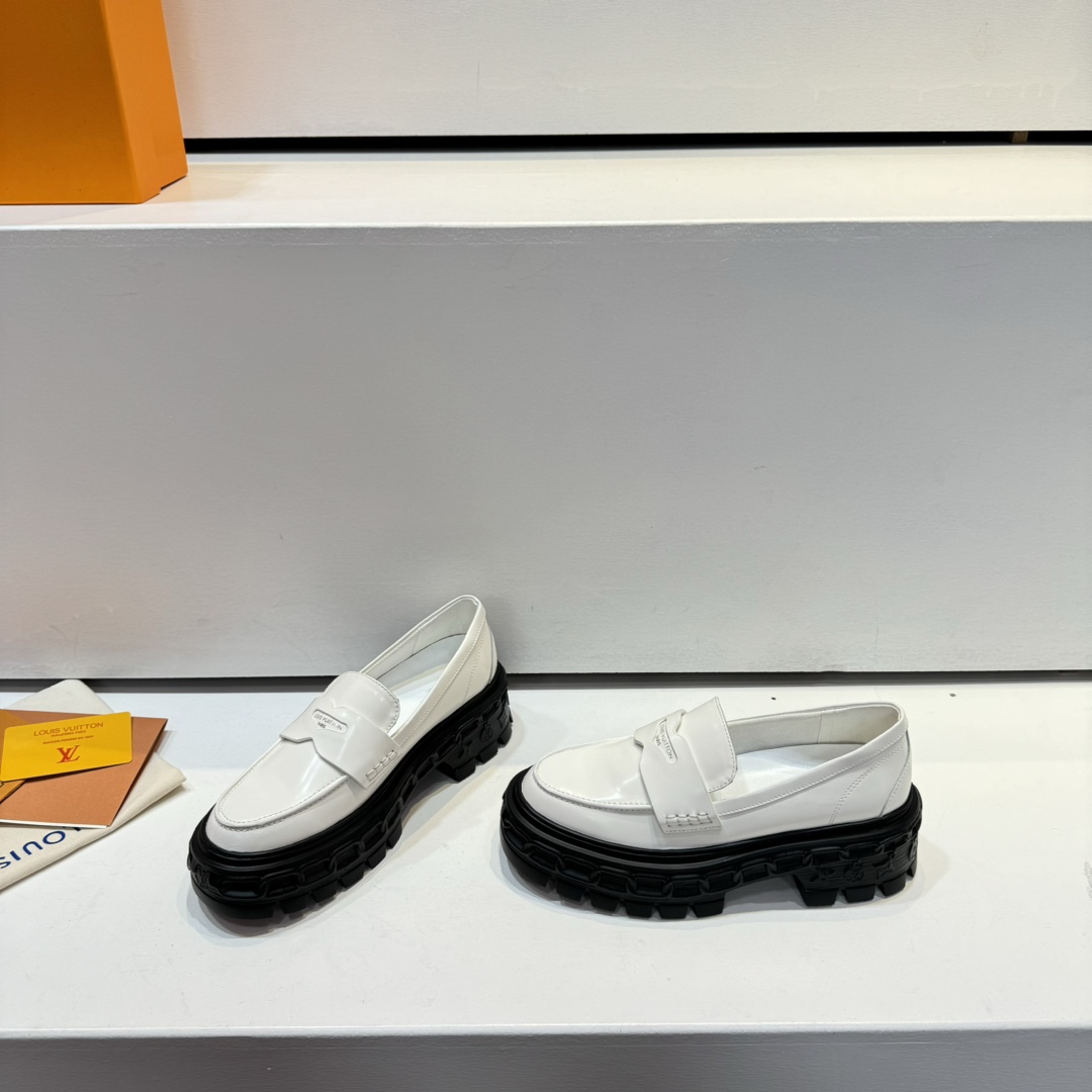 Louis Vuitton LV Record Loafer - 