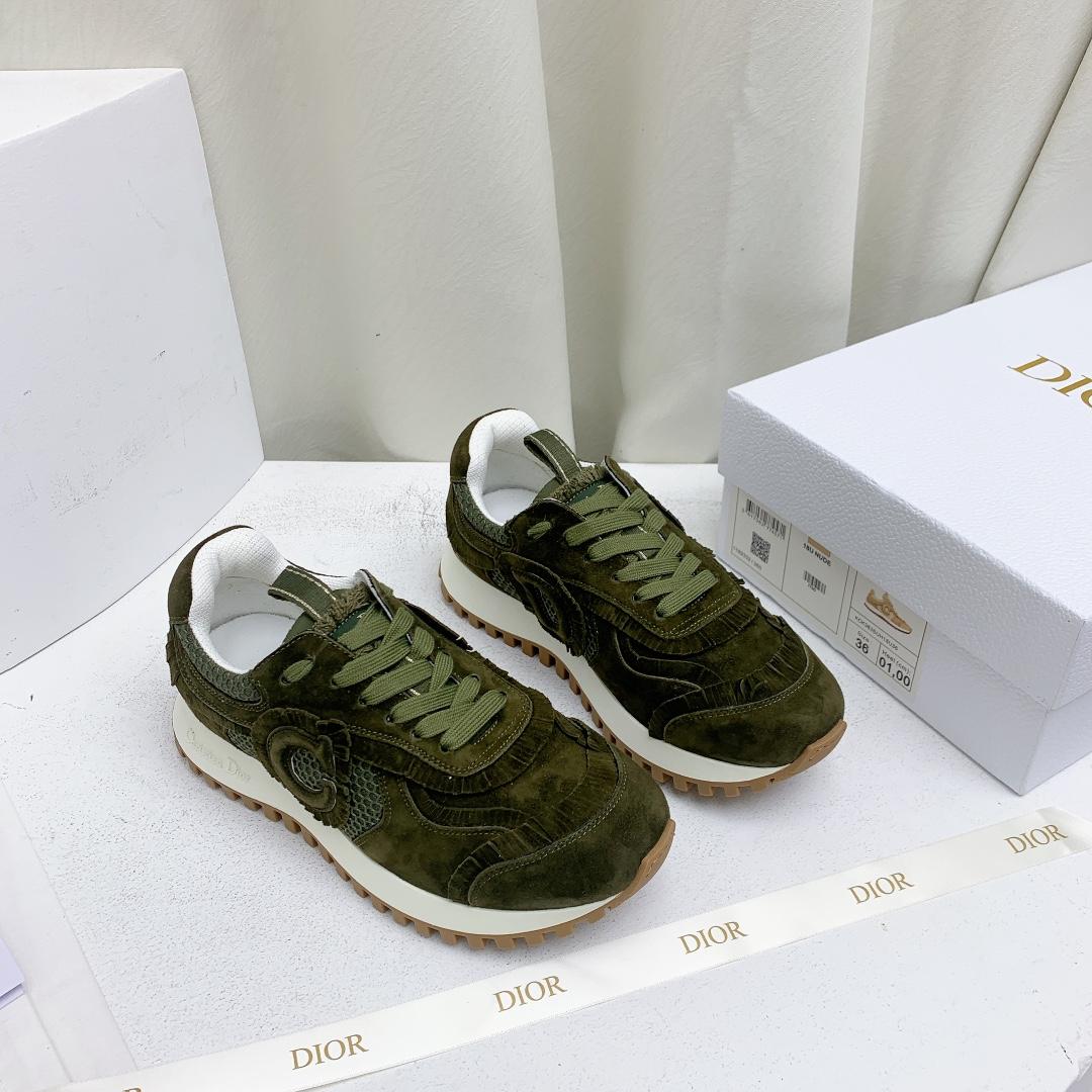 Dior C'est Dior Sneaker  - 