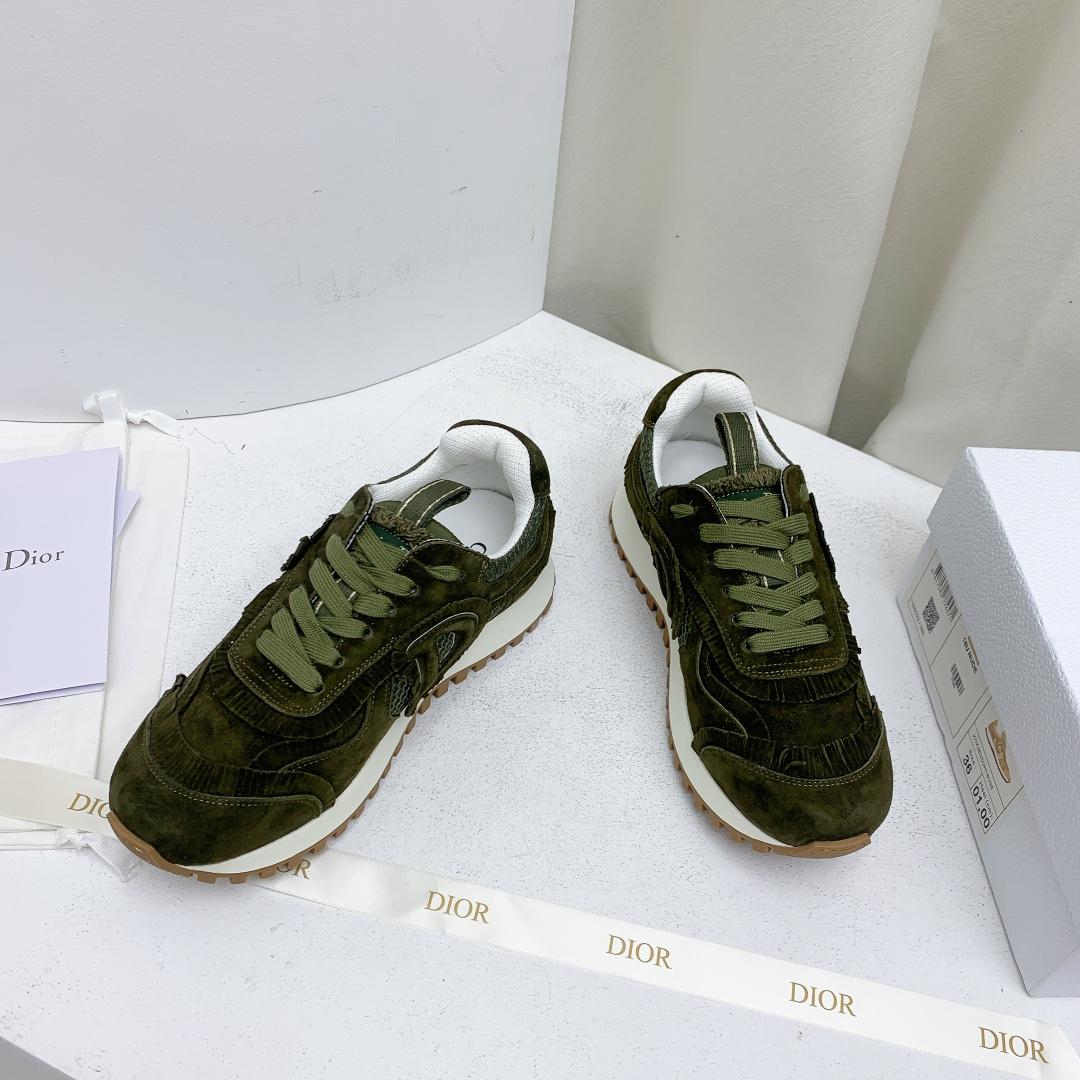 Dior C'est Dior Sneaker  - 