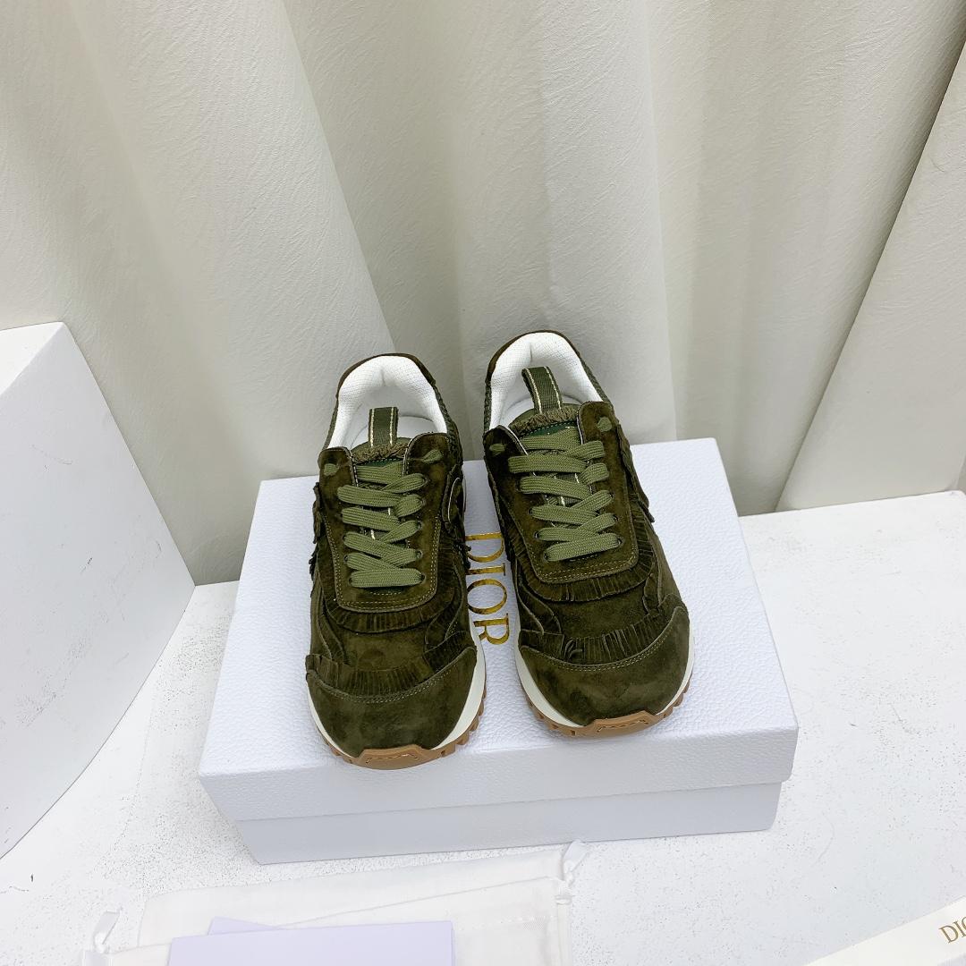 Dior C'est Dior Sneaker  - 