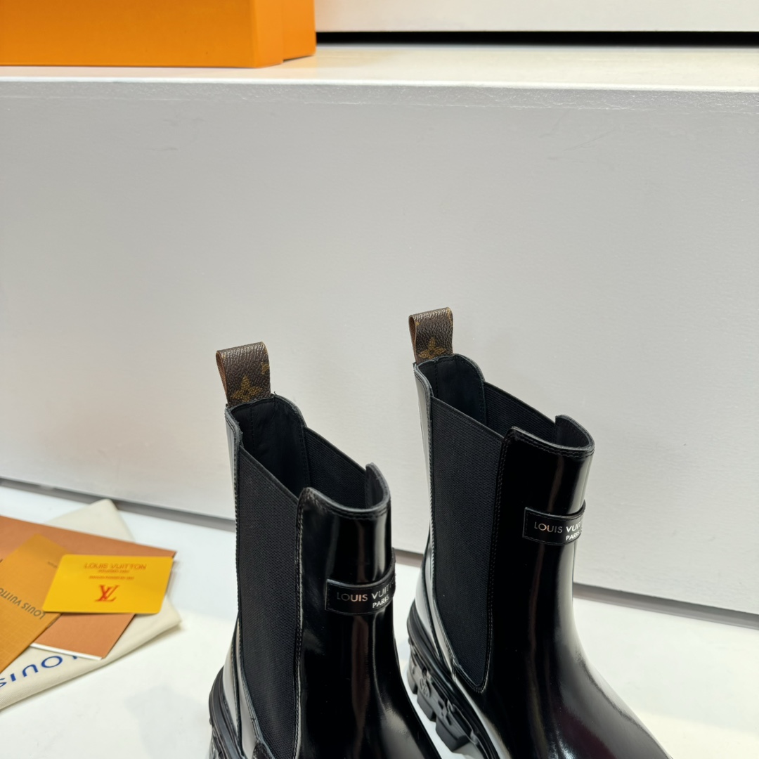 Louis Vuitton LV Record Chelsea Boot - 