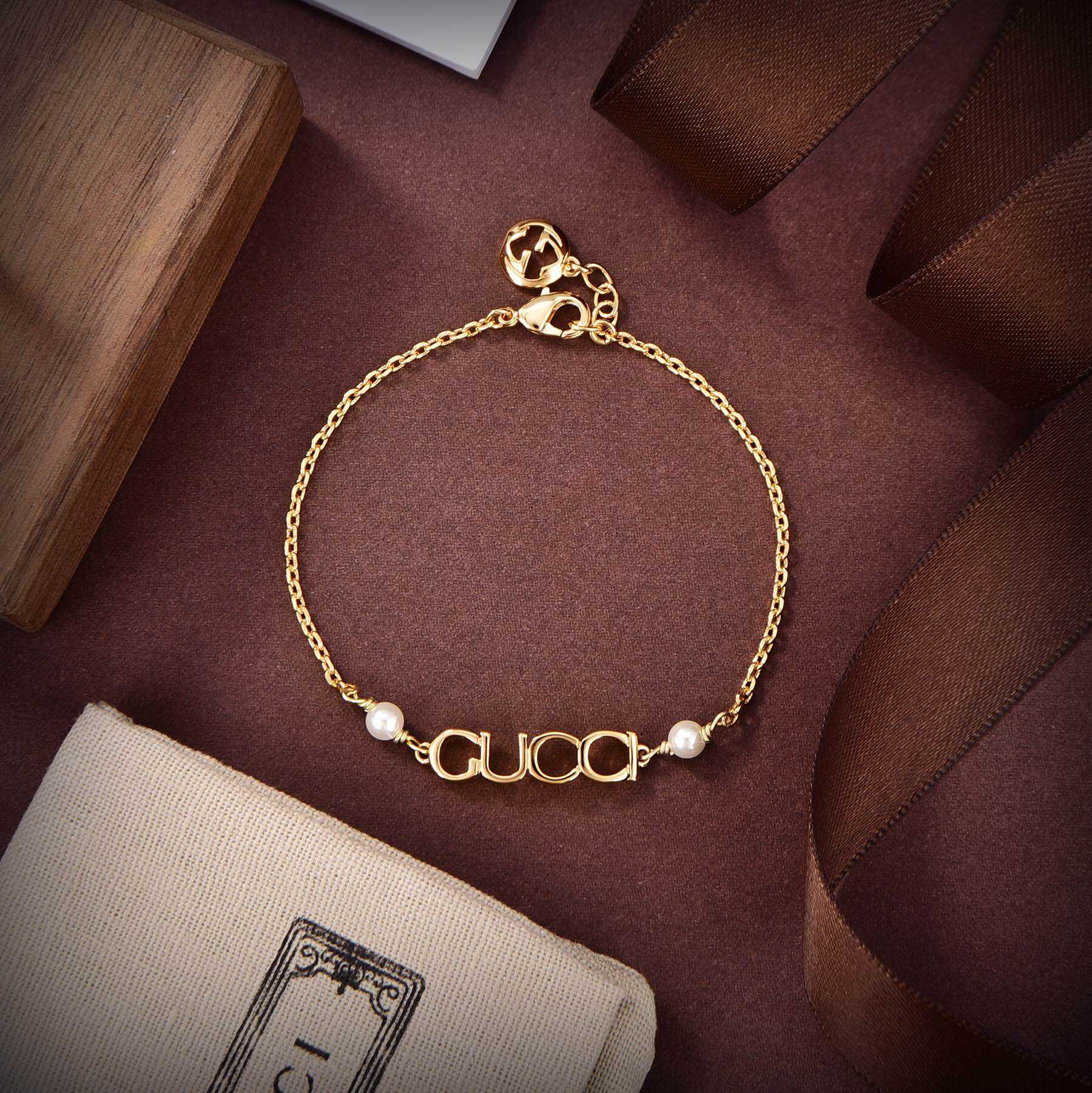 Gucci Letter Single Bracelet  - 