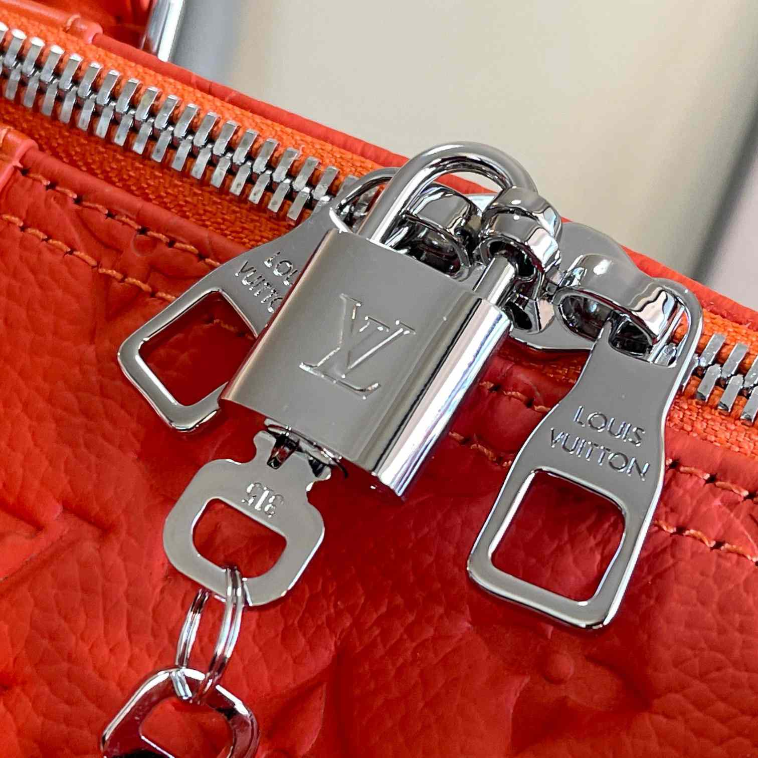 Louis Vuitton Keepall Bandoulière 50   M23749 - 