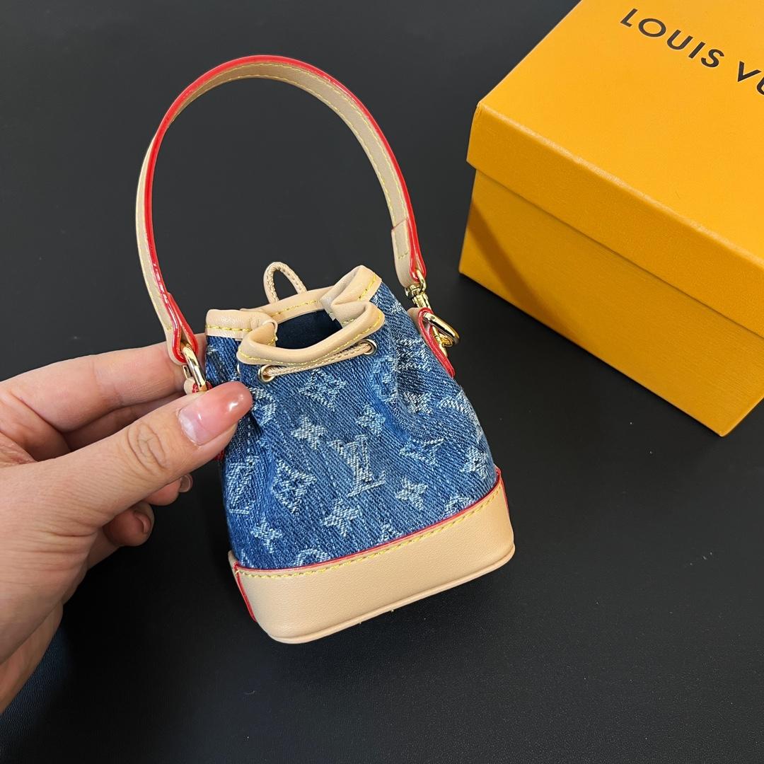 Louis Vuitton Micro Noe Bag Charm   M01700 - 