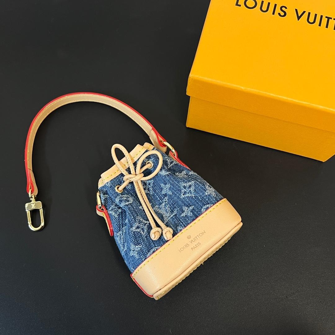 Louis Vuitton Micro Noe Bag Charm   M01700 - 