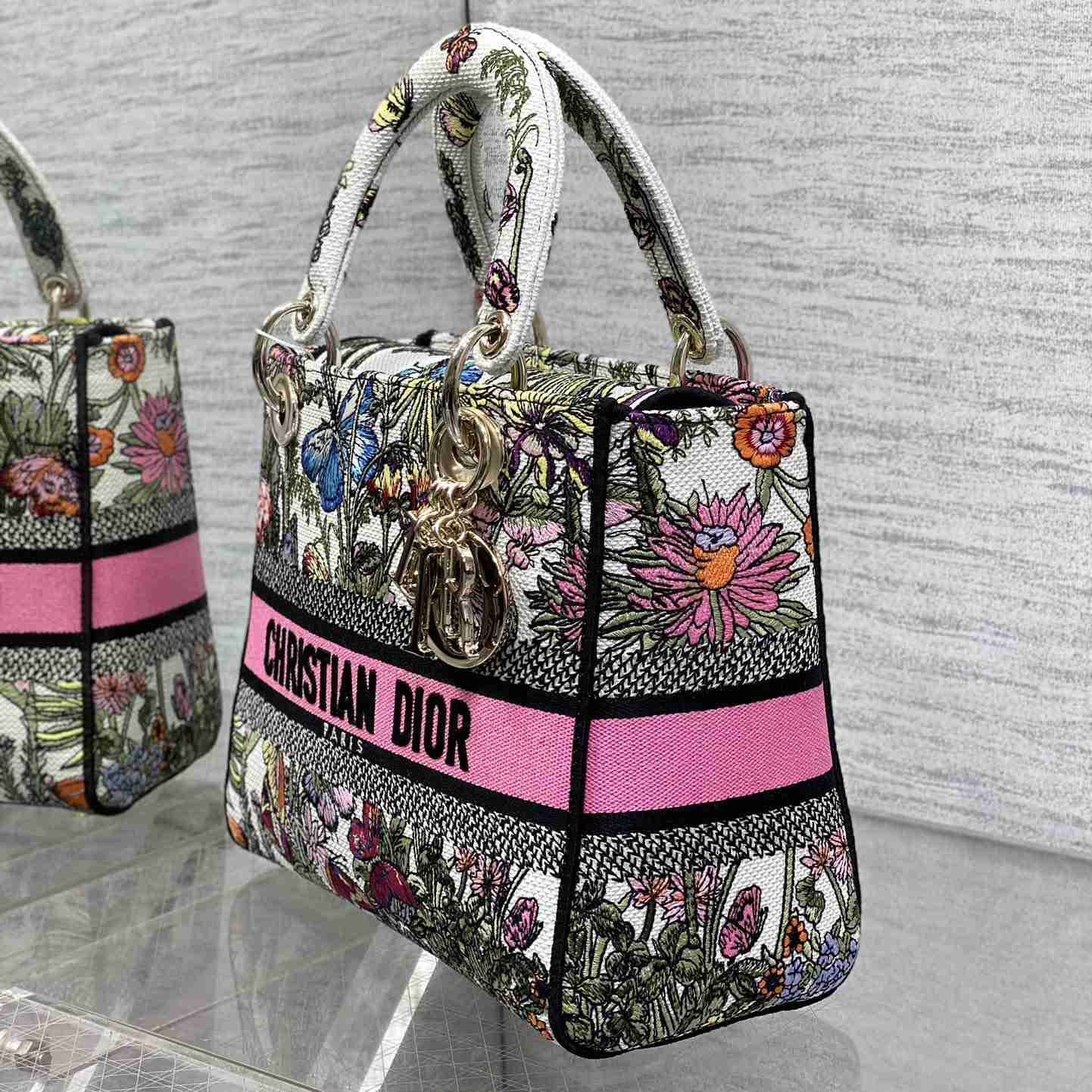 Dior Medium Lady D-Lite Bag - 