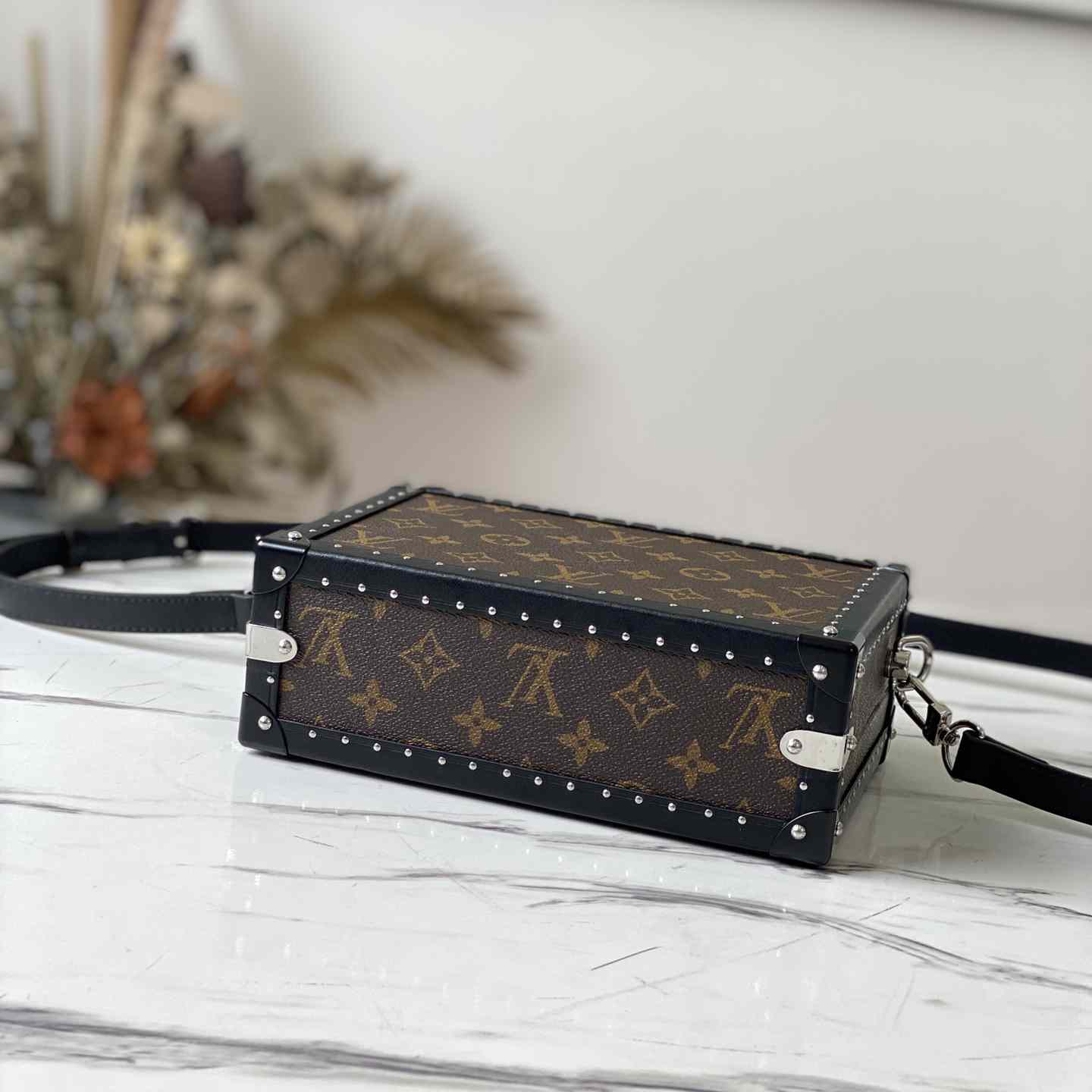 Louis Vuitton Clutch Box   M20252 - 