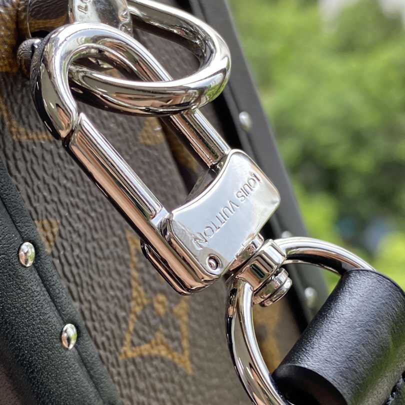 Louis Vuitton Clutch Box   M20252 - 