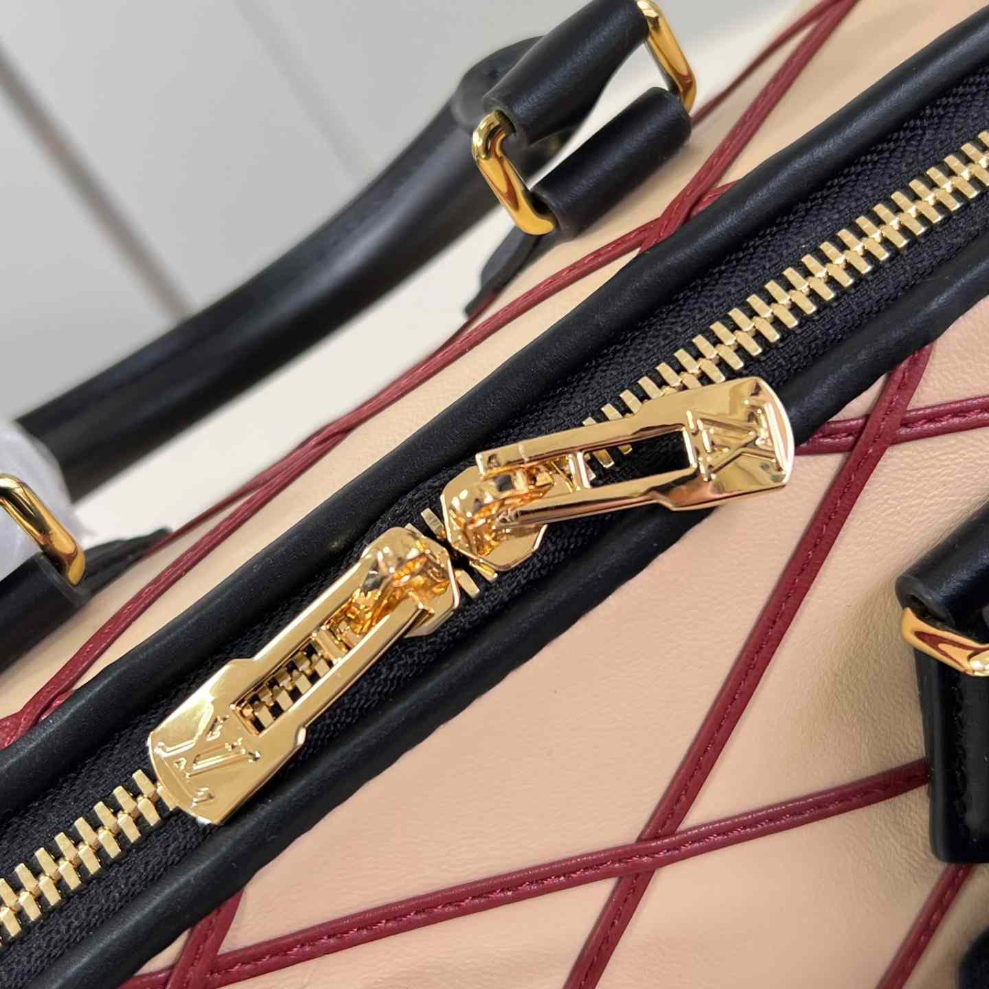 Louis Vuitton Speedy Bandouliere 20    M24261 - 