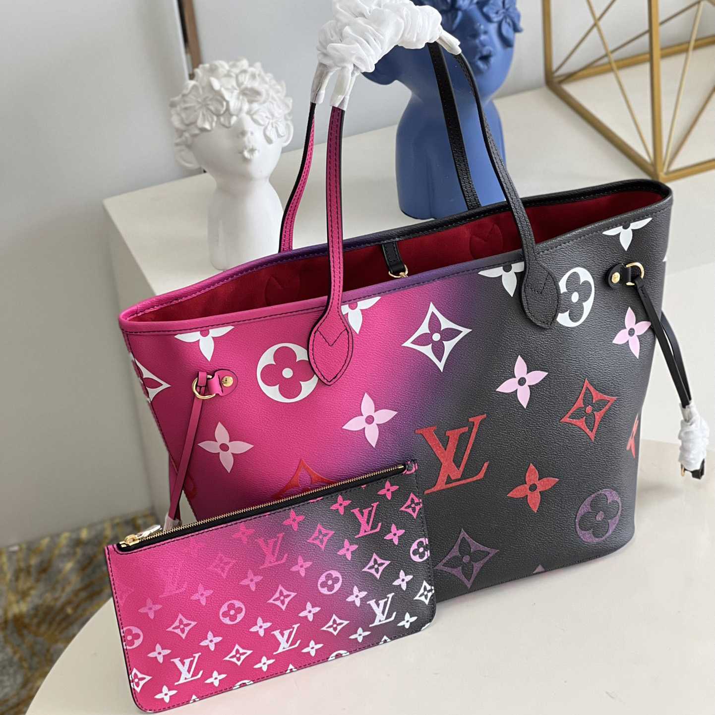 Louis Vuitton Neverfull MM Tote (31-28-14cm)    M20511 - 