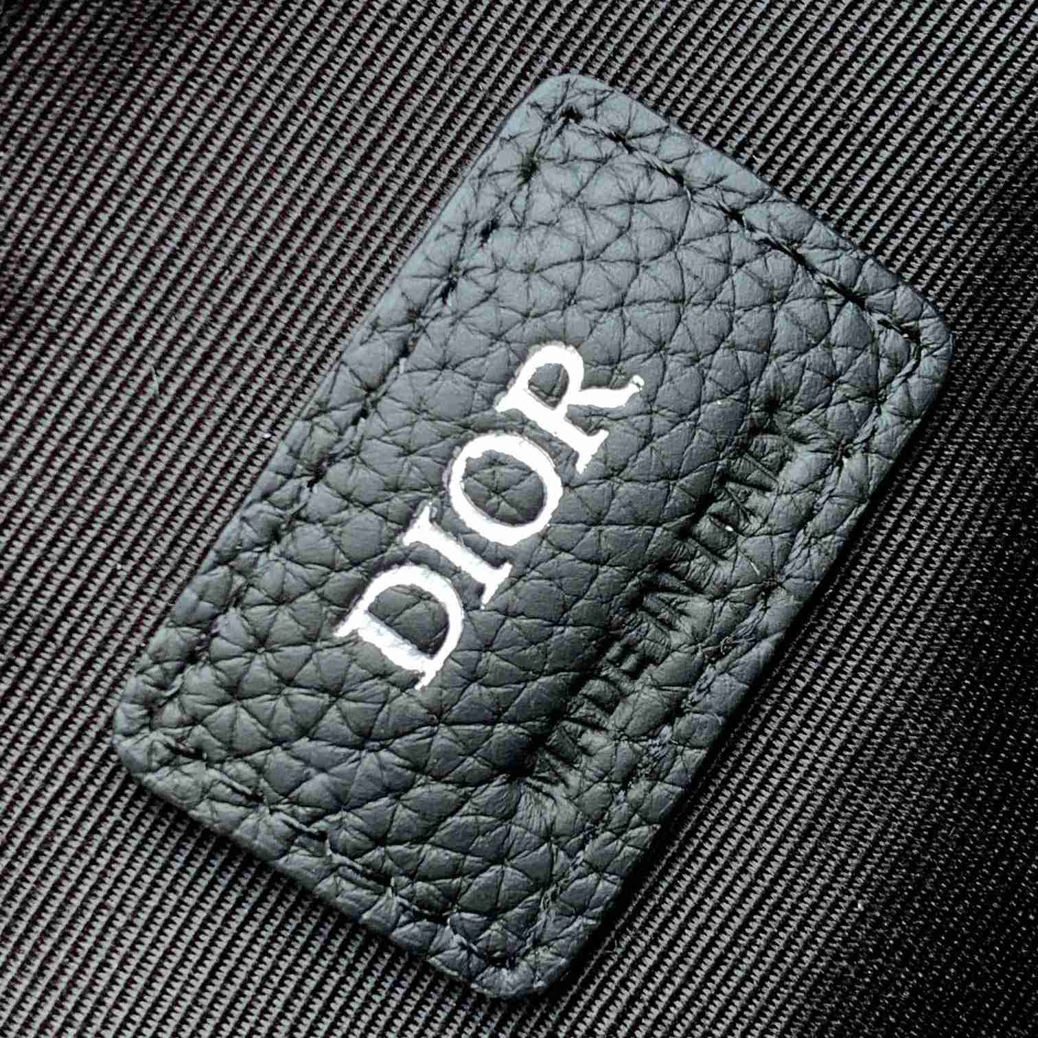Dior 8 Bag With Strap - 