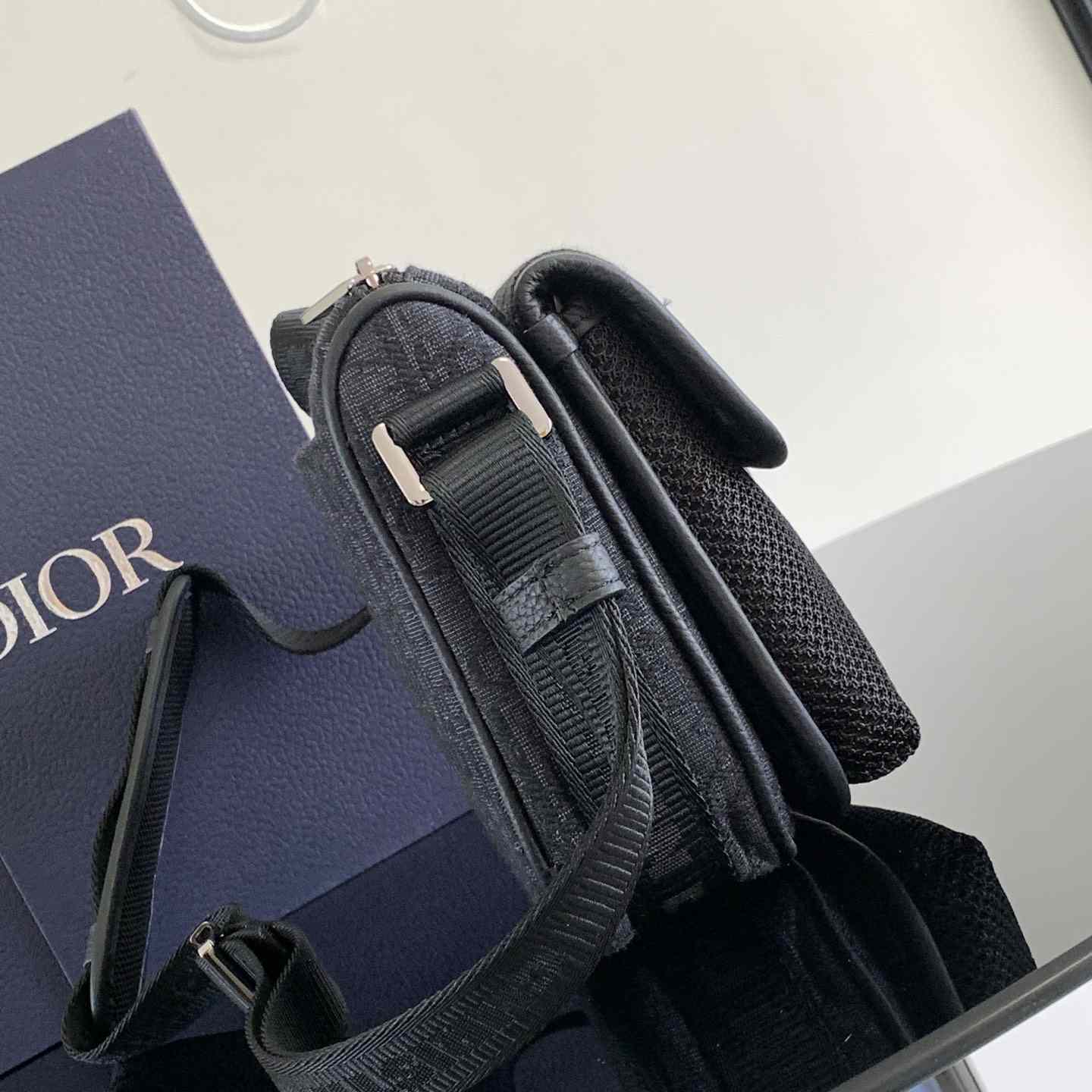 Dior 8 Bag With Strap - 