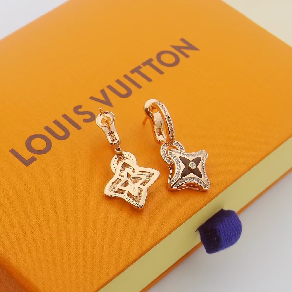 Louis Vuitton Ever Blossom Earrings - 