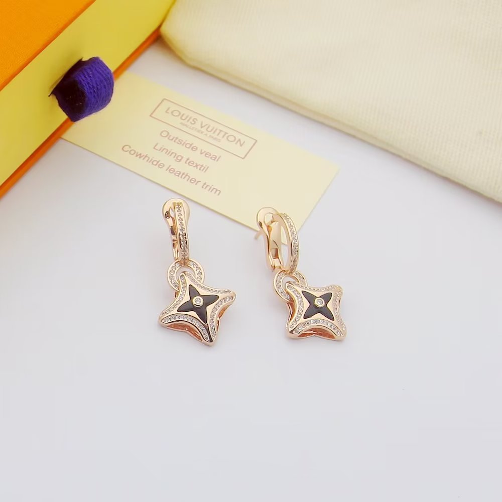 Louis Vuitton Ever Blossom Earrings - 