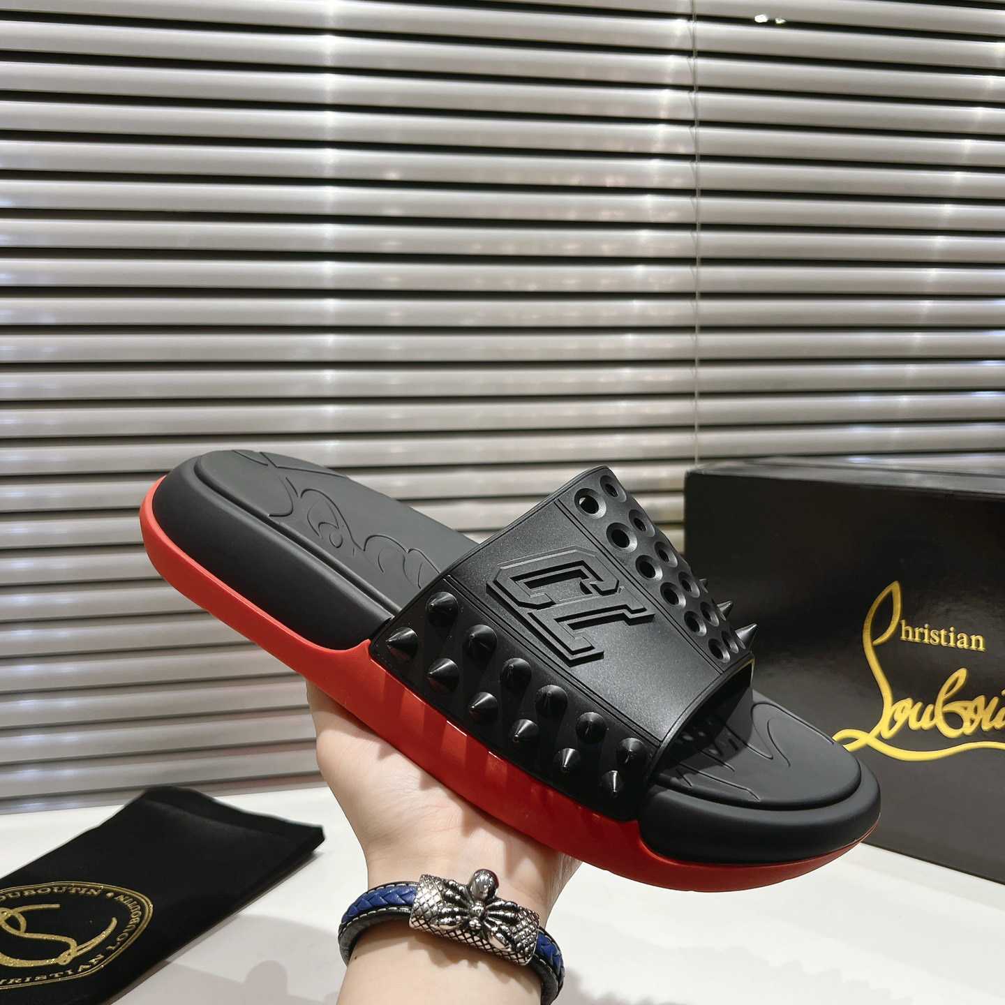 Christian Louboutin Take It Easy Summer Mule - 