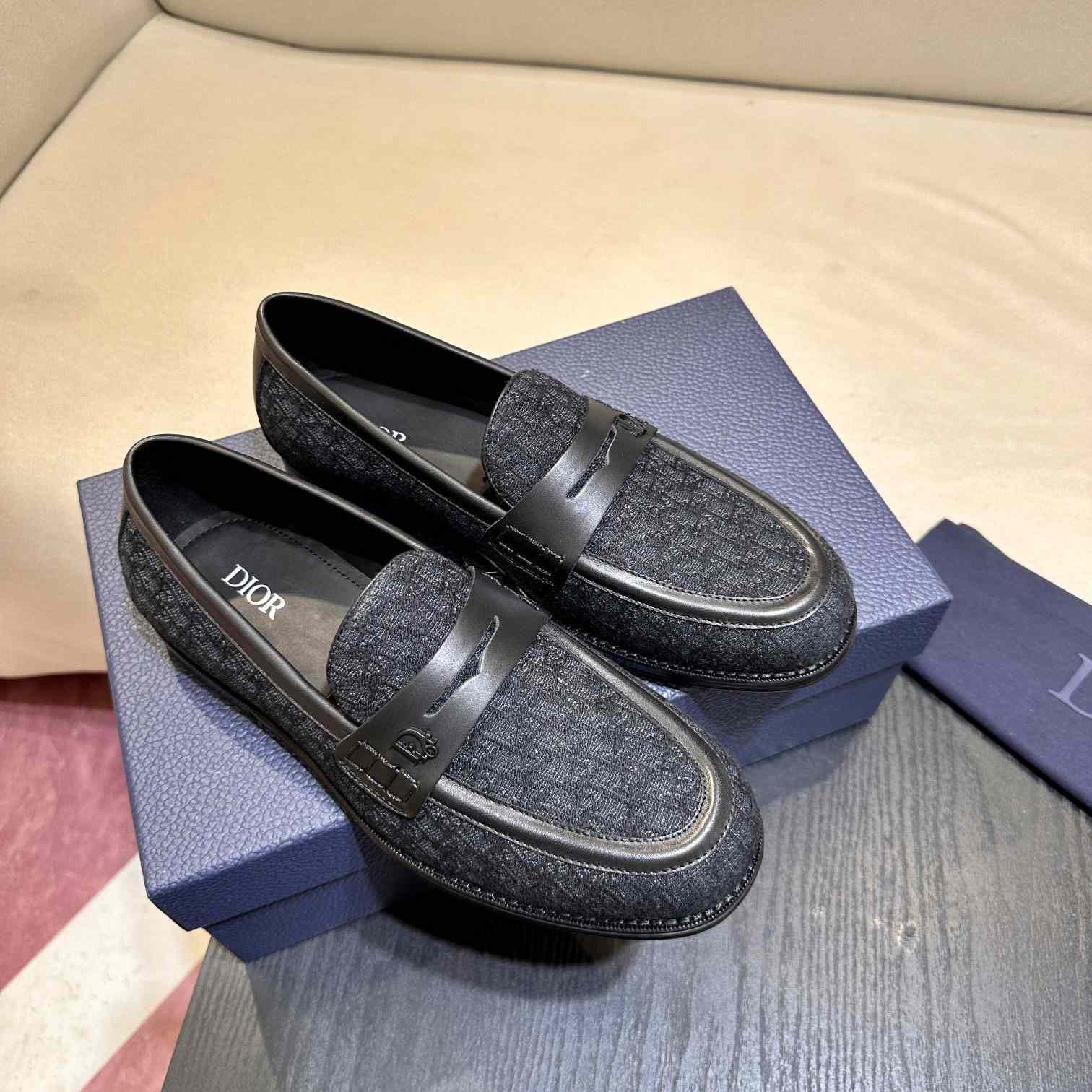 Dior Oblique Loafer - DesignerGu