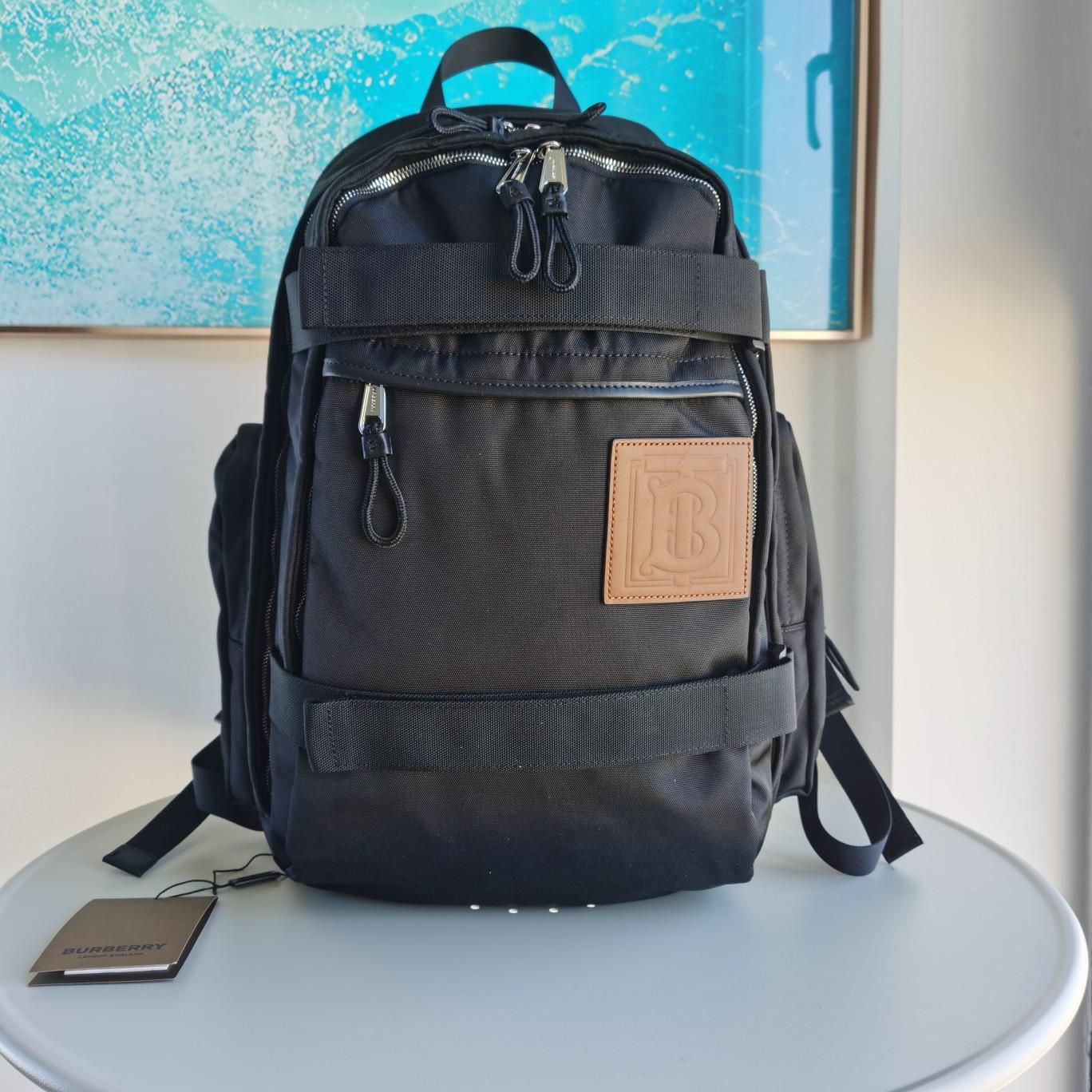 Burberry Large Cooper Backpack (30×20×49cm) - DesignerGu