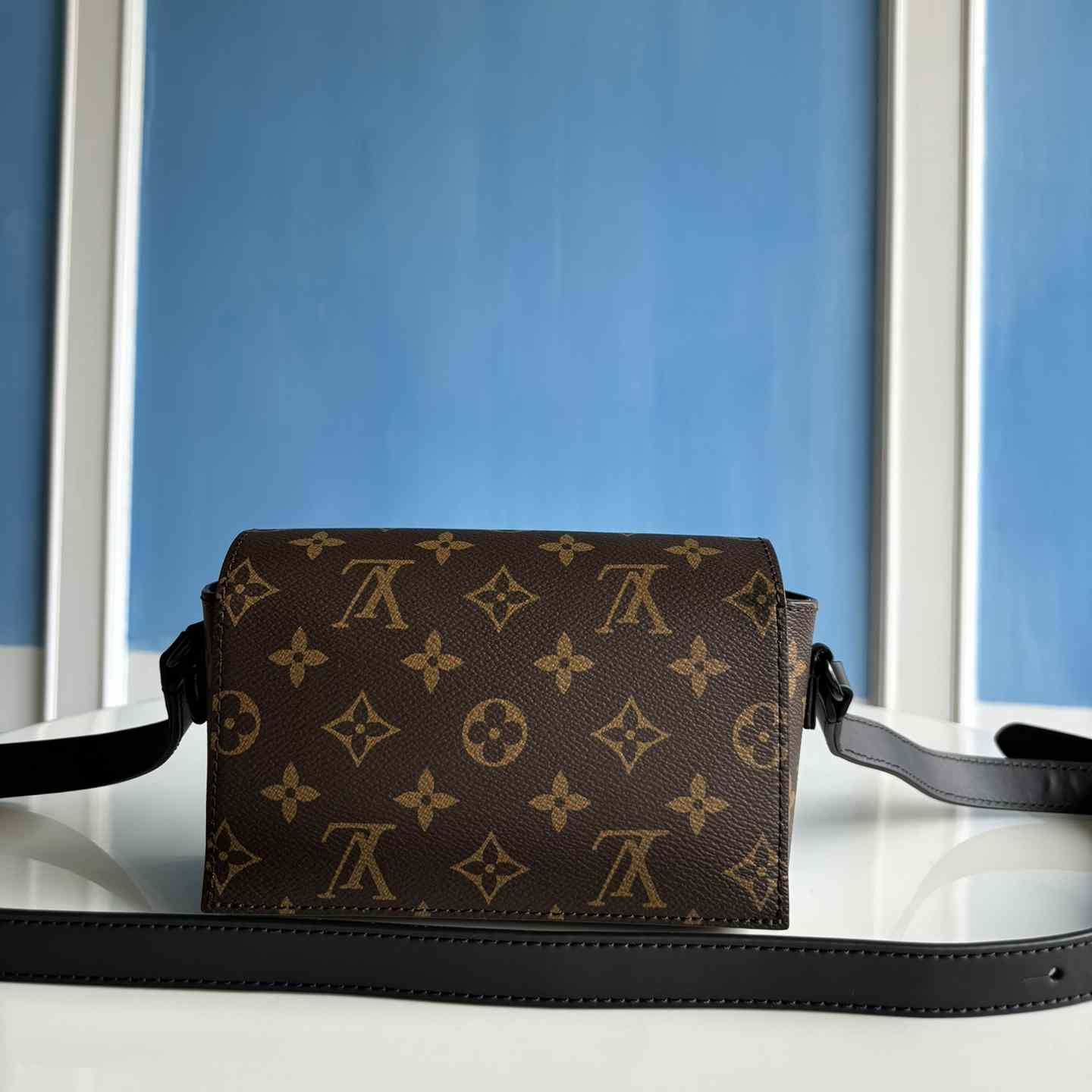Louis Vuitton Steamer Wearable Wallet  M83613 - 