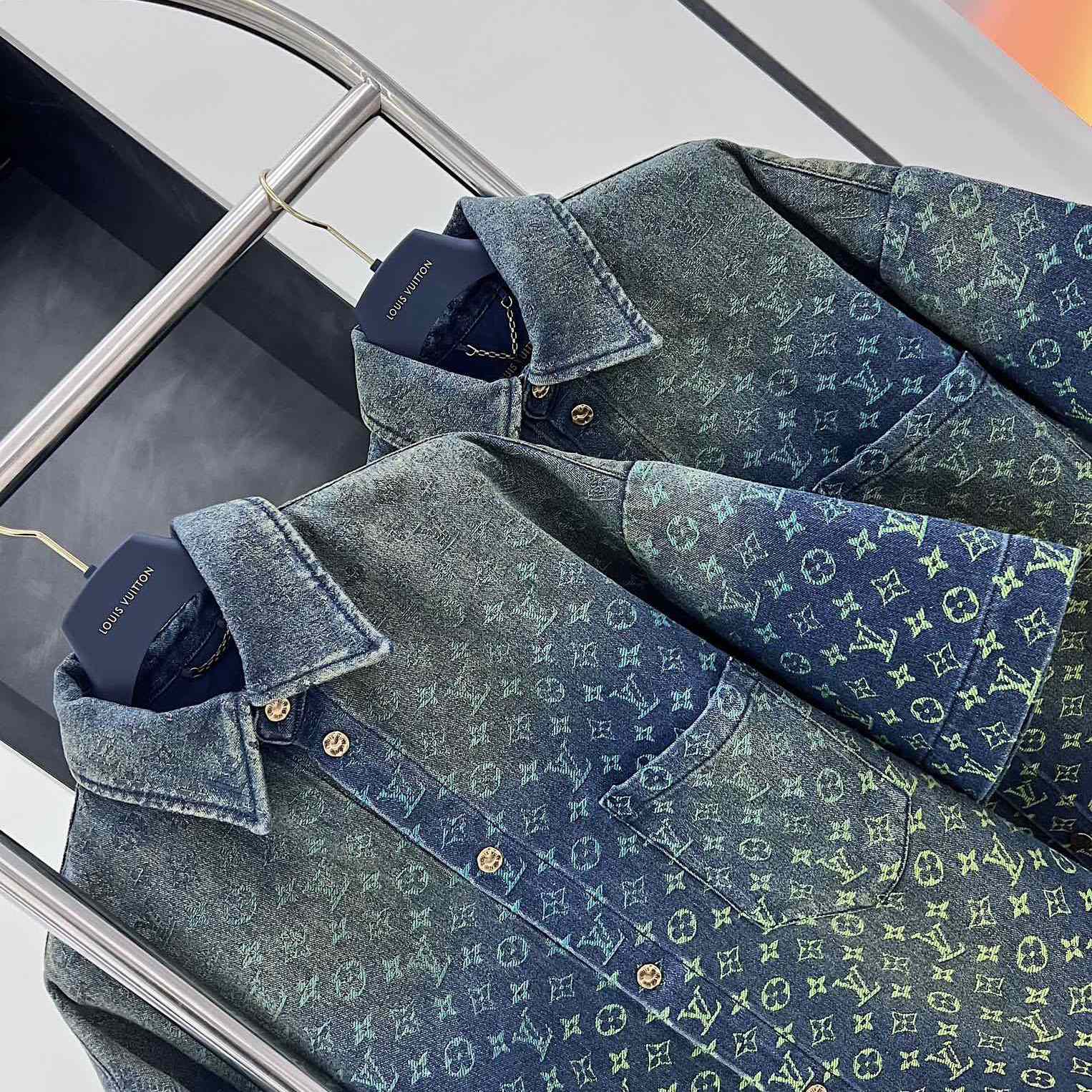 Louis Vuitton Short-Sleeved Monogram Shirt - 