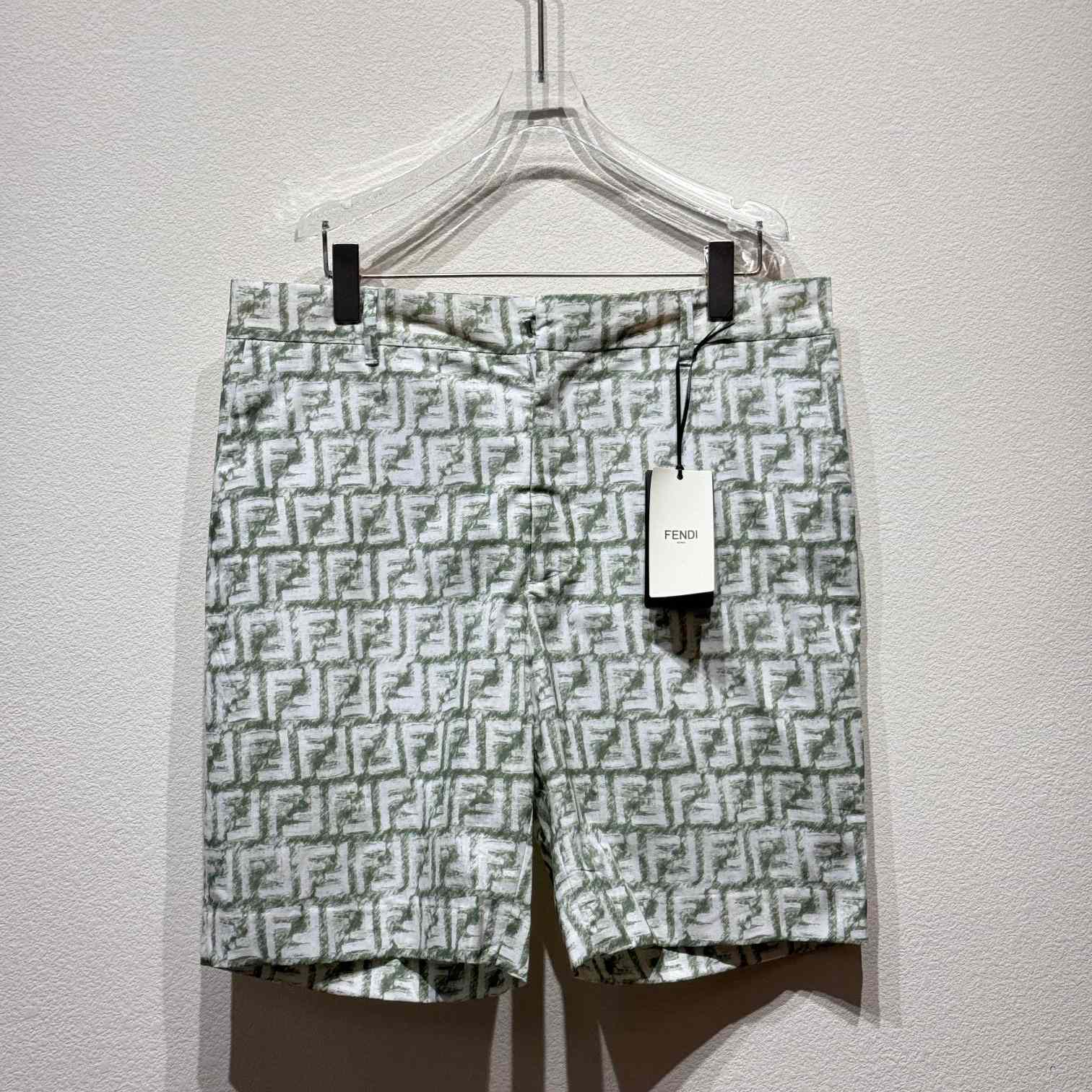 Fendi Short Trousers In Green FF Linen - DesignerGu