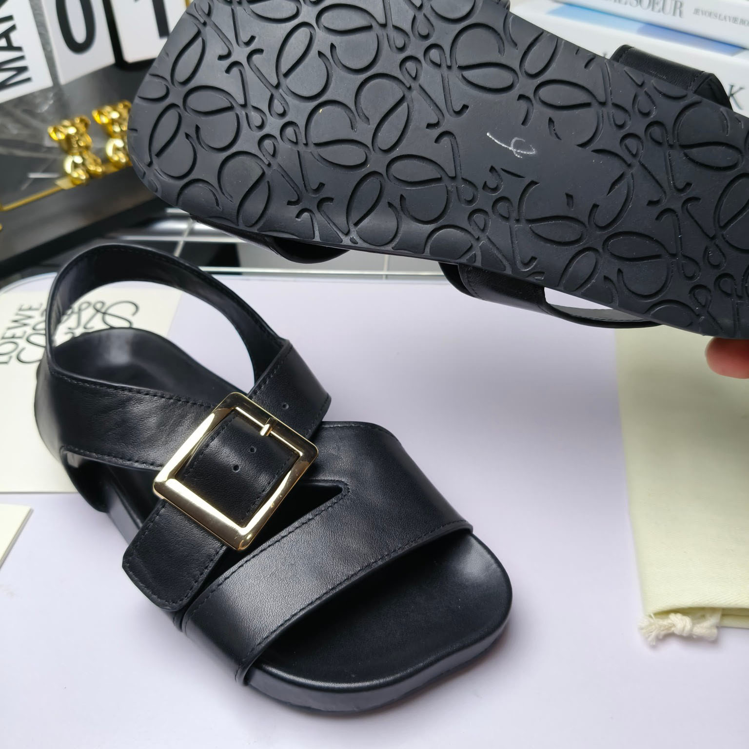 Loewe Ease Buckle Sandal In Vegetal Calfskin - 