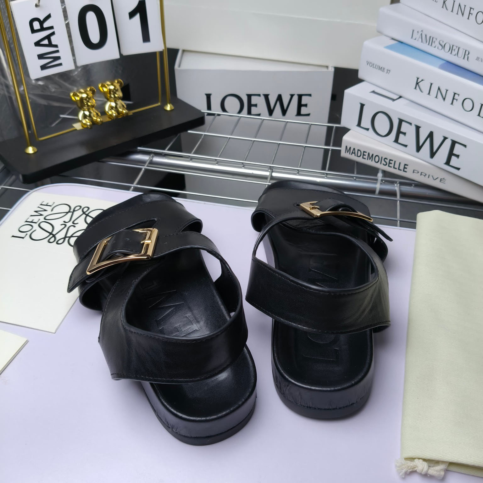 Loewe Ease Buckle Sandal In Vegetal Calfskin - 