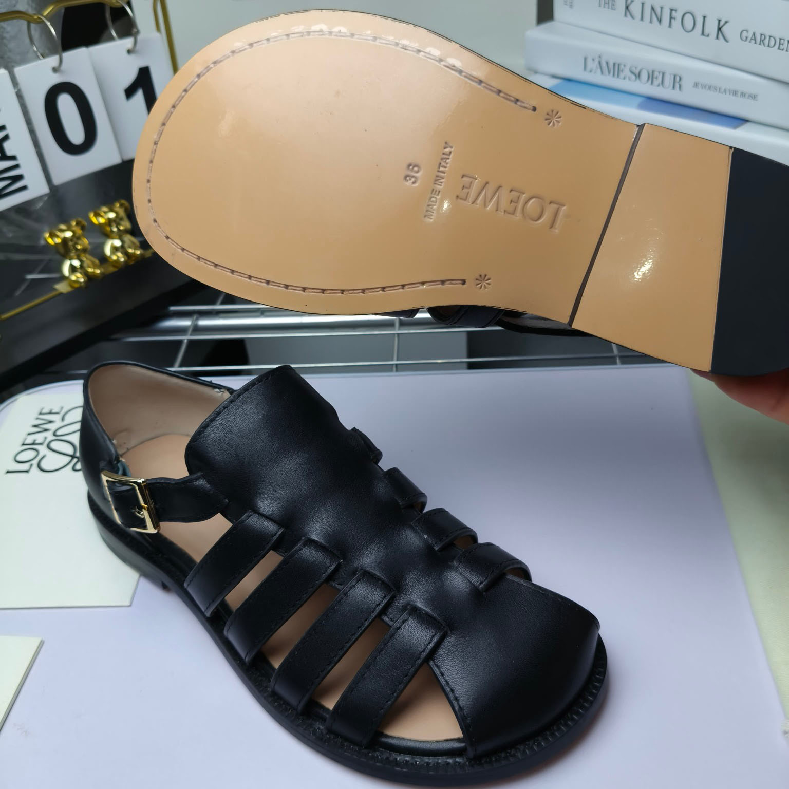 Loewe Campo Sandal In Waxed Calfskin - 