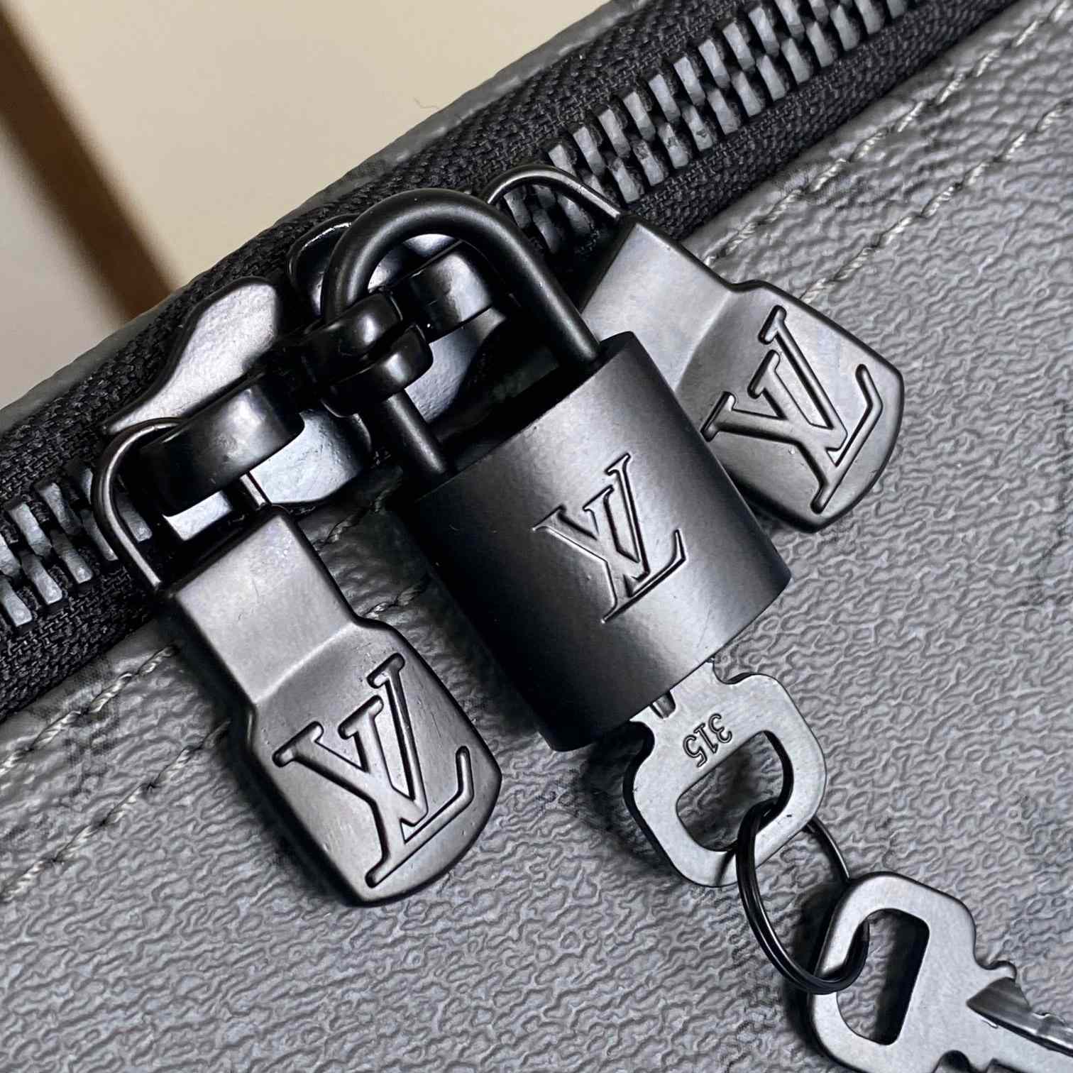 Louis Vuitton Keepall Bandoulière 55  M11480 - 