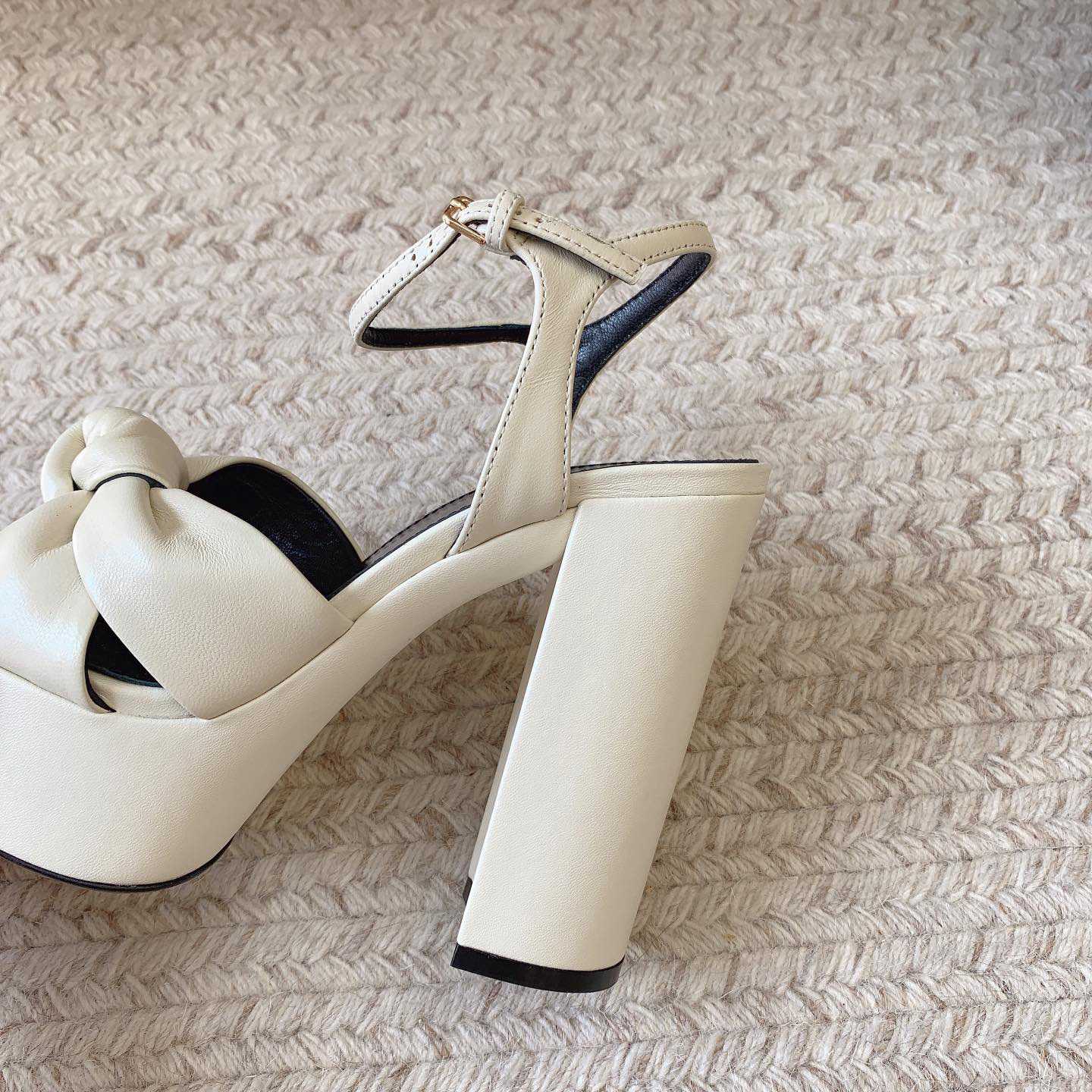 Saint Laurent Bianca Platform Sandals In Smooth Leather - 